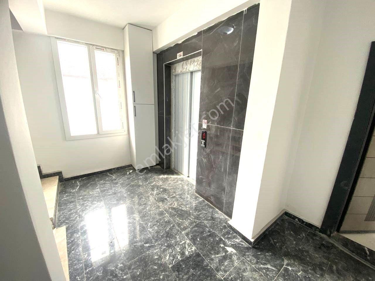 🏡🔴aktiften Badem Alnında Hem Yazın Hem Kışın Kullanabileceğiniz Ara Kat 1+1 Satılık Daire - Görsel 12