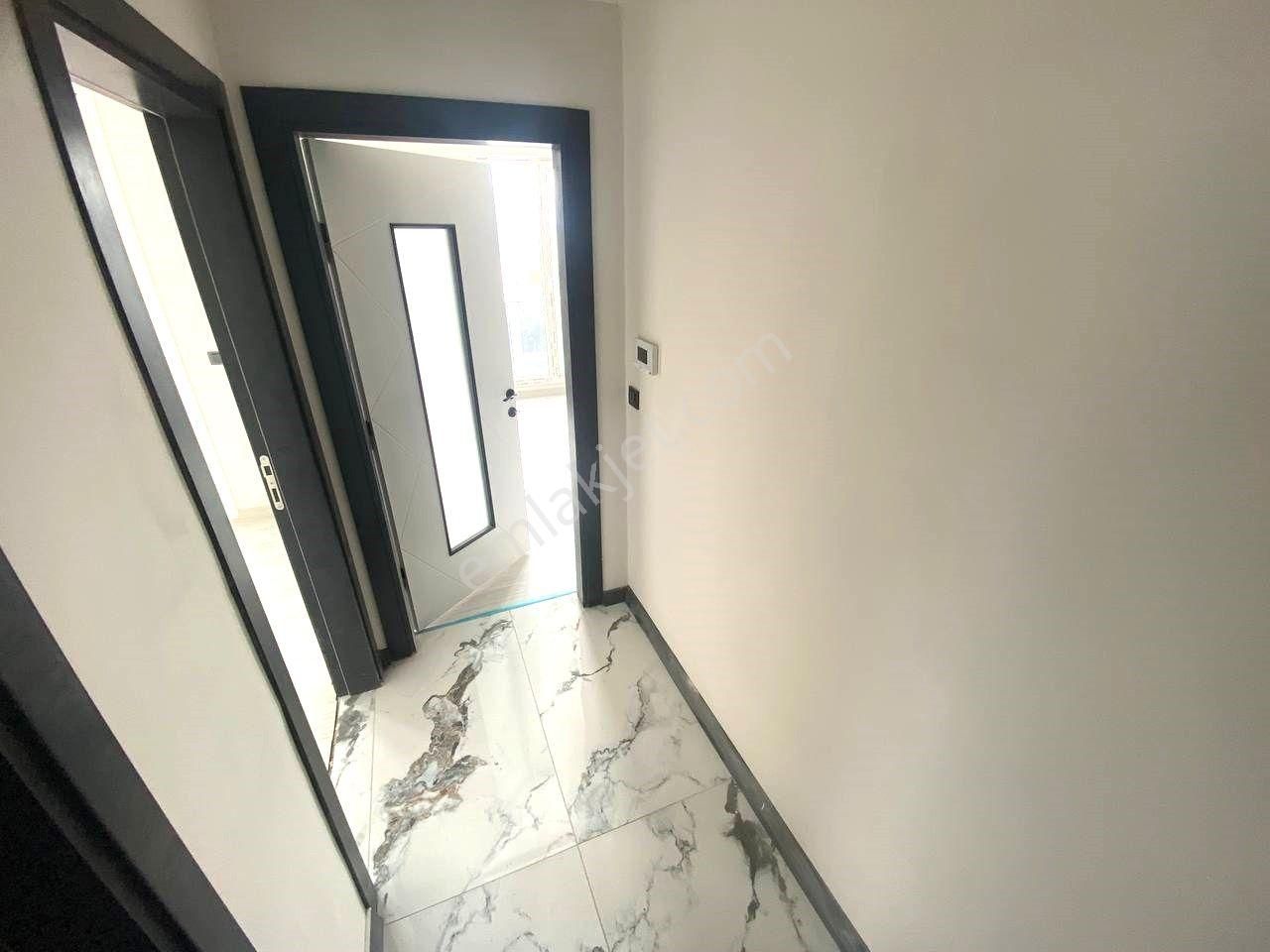 🏡🔴aktiften Badem Alnında Hem Yazın Hem Kışın Kullanabileceğiniz Ara Kat 1+1 Satılık Daire - Görsel 13