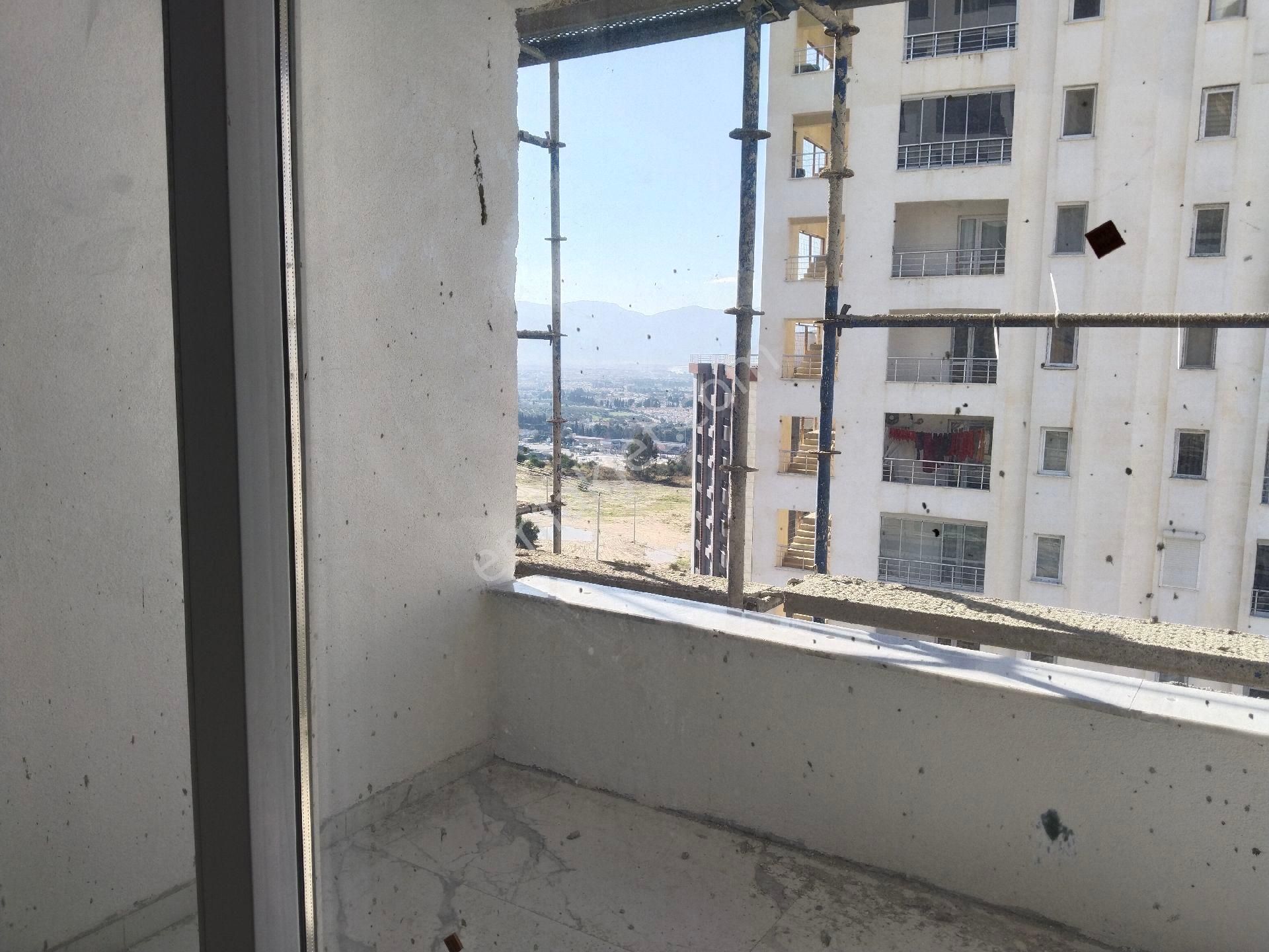 Kuşadası Avm Ler Bölgesinde Deniz Manzaralı Satılık - Görsel 17