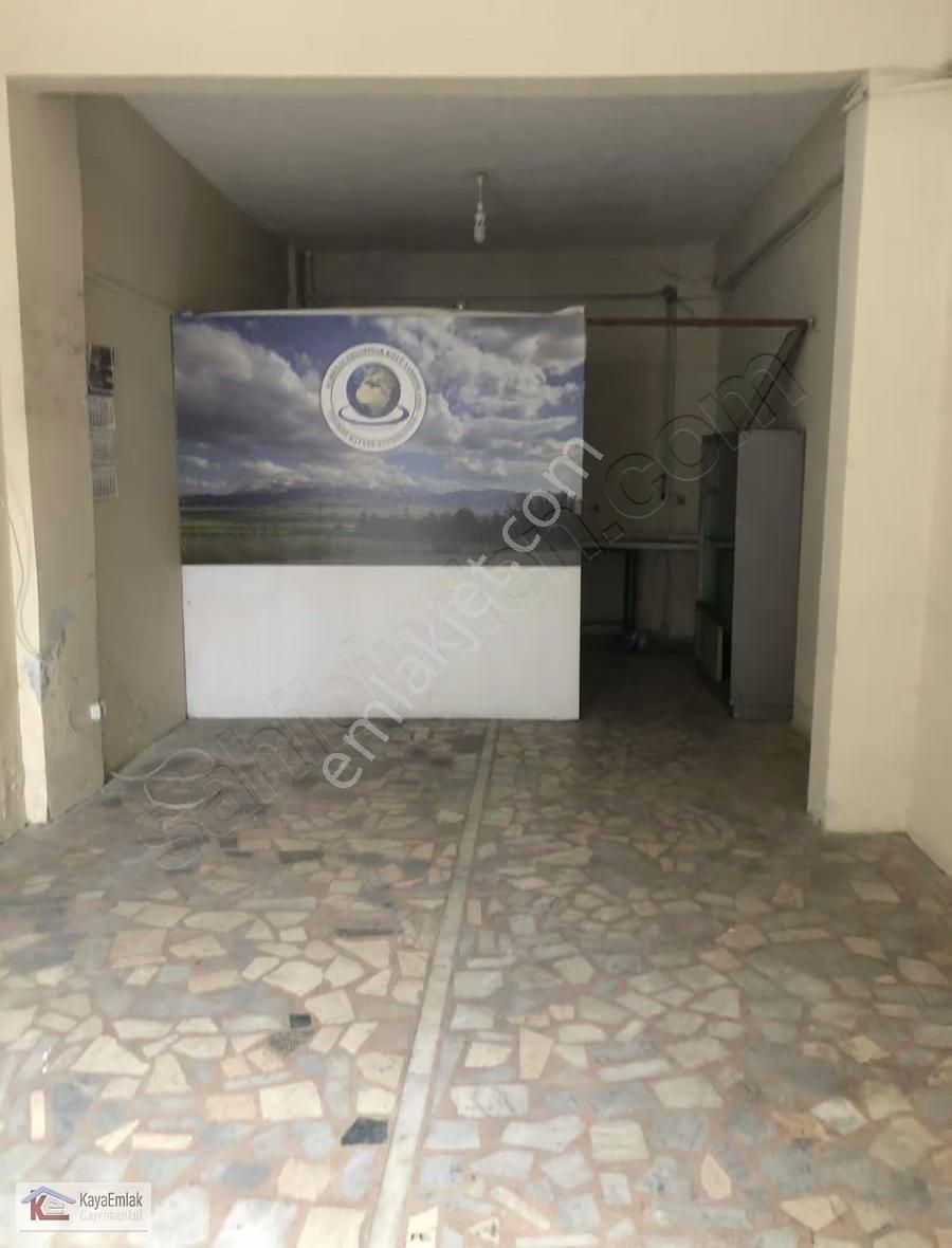 3.5 Mt Tavan Yüksekliği 45 M2 Kiralık Dükkan - Görsel 5