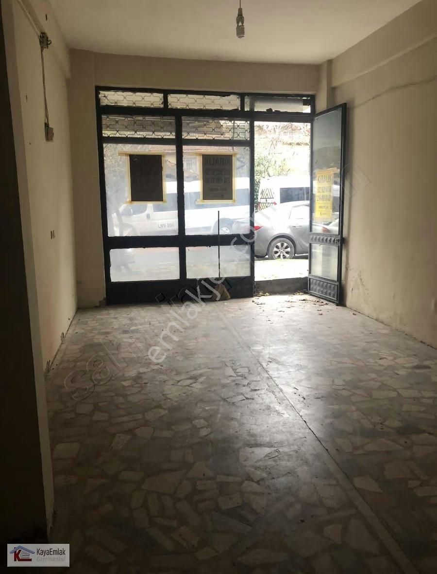 3.5 Mt Tavan Yüksekliği 45 M2 Kiralık Dükkan - Görsel 3