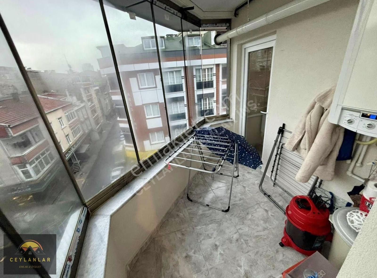 Atatürk Mah. Metroya Yakın Asansörlü Dublex Daire - Görsel 12