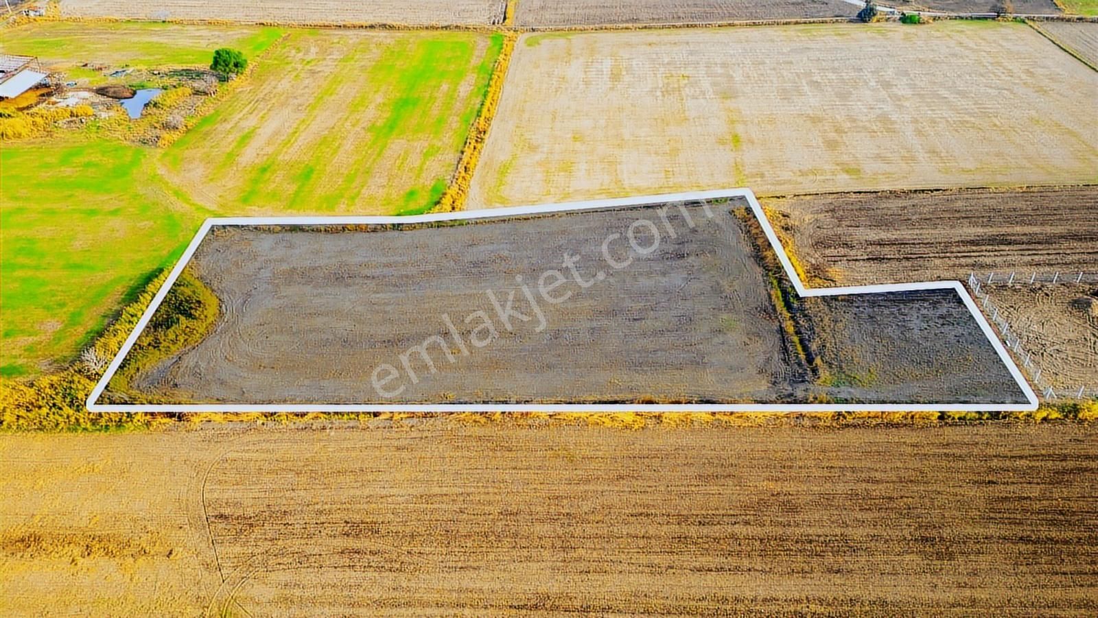 Foça Gerenköy'de Satılık 6.304 M2 Hisseli Tarla - Görsel 35