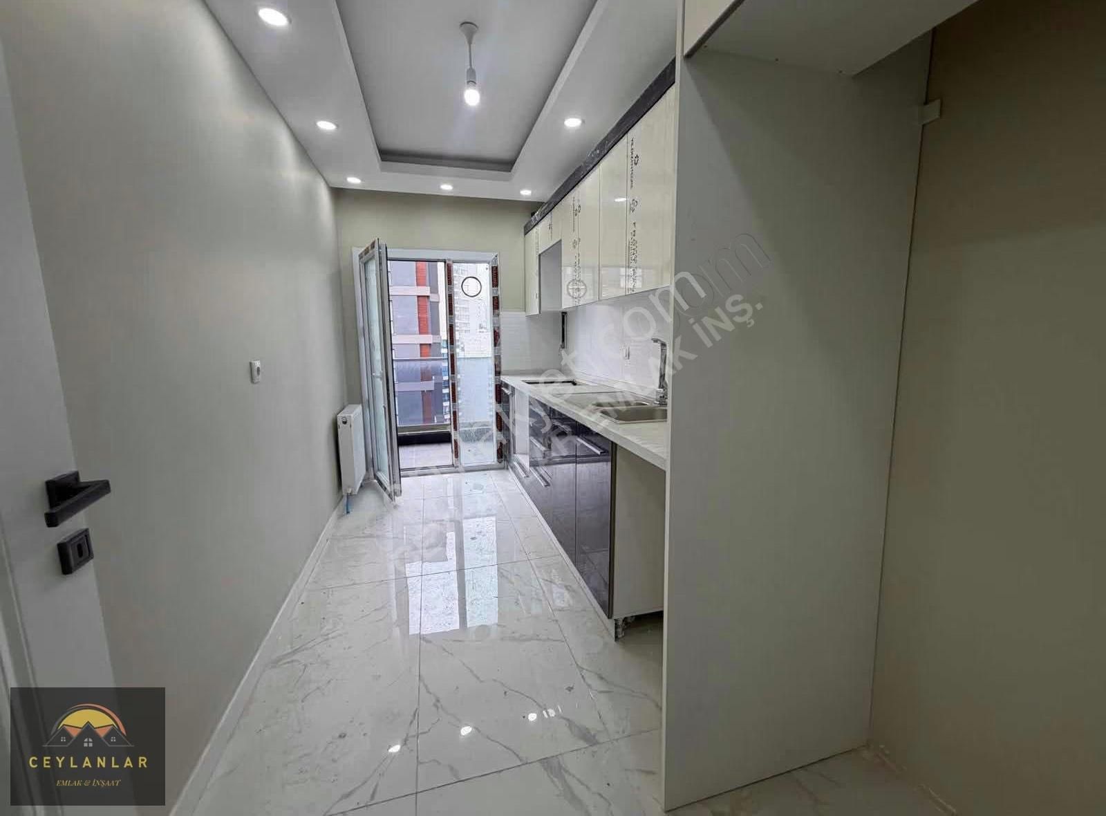 Bağcılar Kirazlı Site İçerisinde Havuzlu Güvenlikli 3+1 - Görsel 13