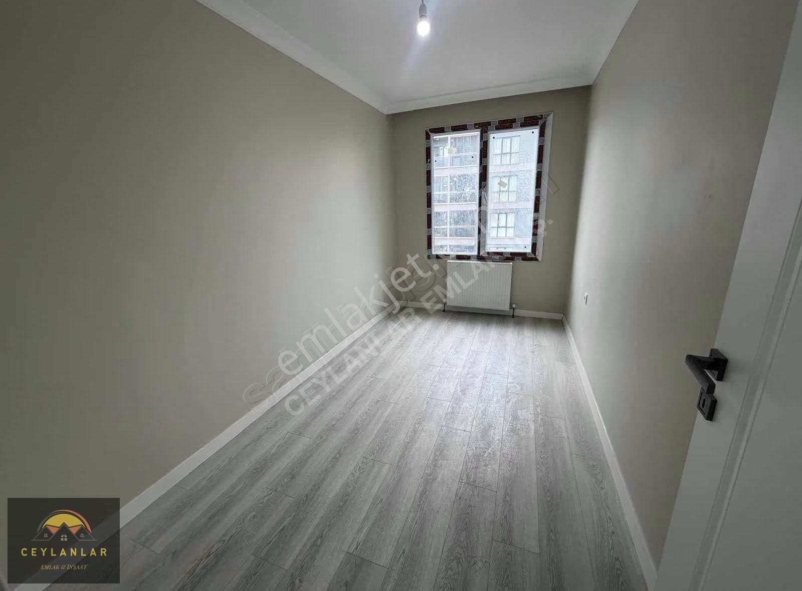 Bağcılar Kirazlı Site İçerisinde Havuzlu Güvenlikli 3+1 - Görsel 11