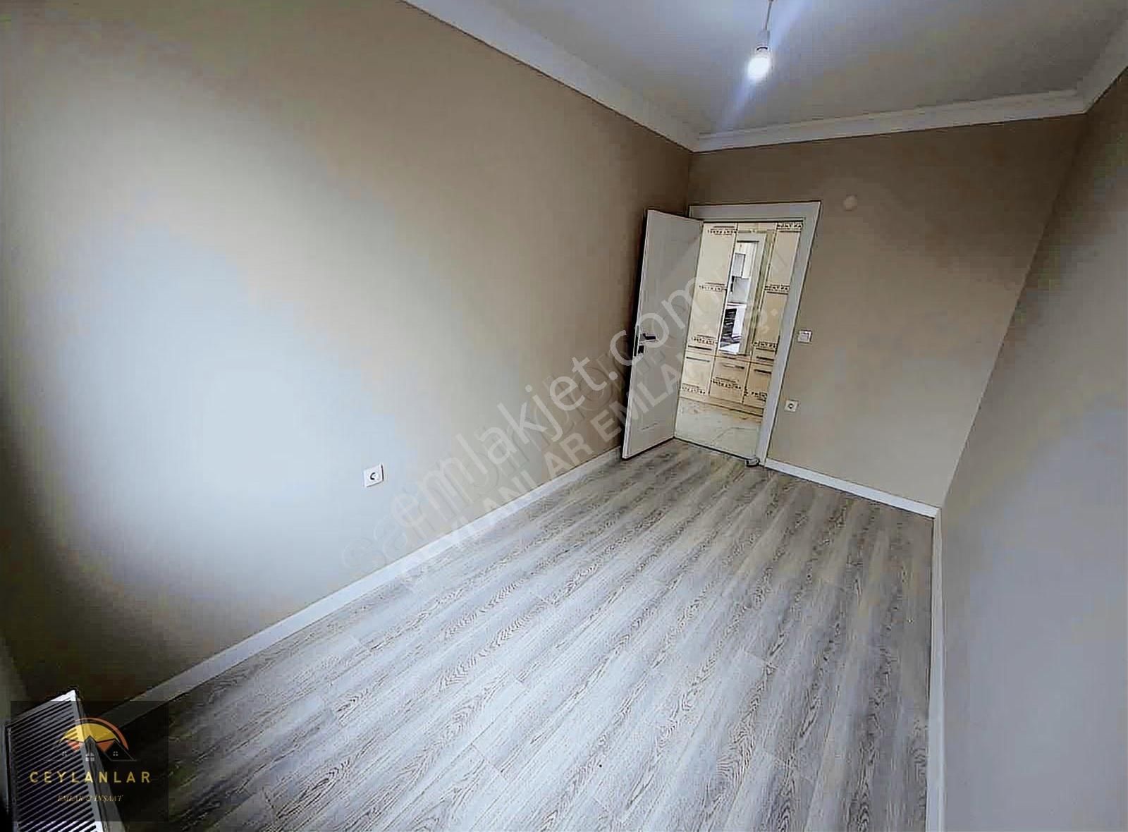 Bağcılar Kirazlı Site İçerisinde Havuzlu Güvenlikli 3+1 - Görsel 9