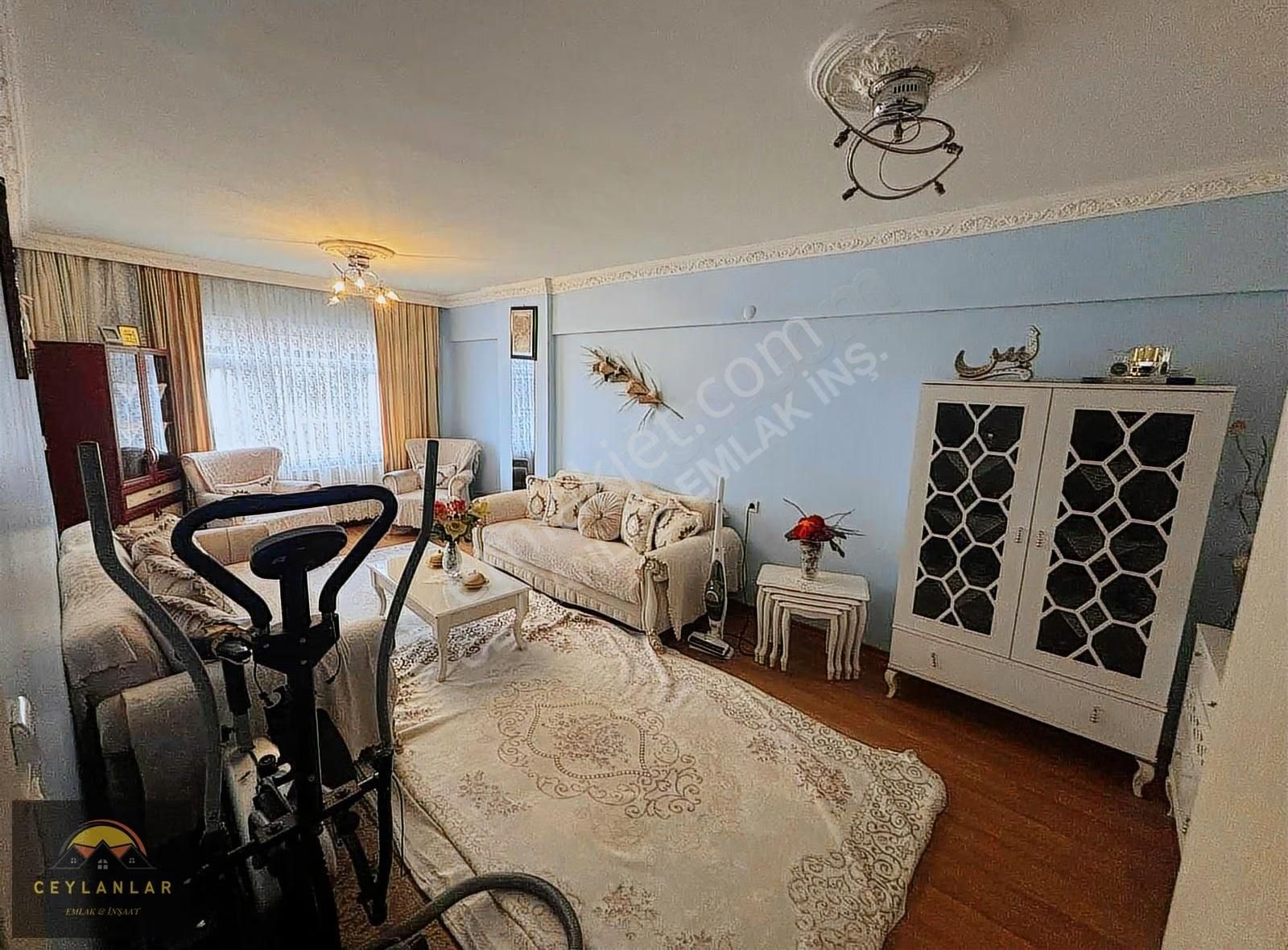 Sefaköy Teyfikbey Mah.site İçerisinde Starcitye Yakın3+1 .135m2 - Görsel 18