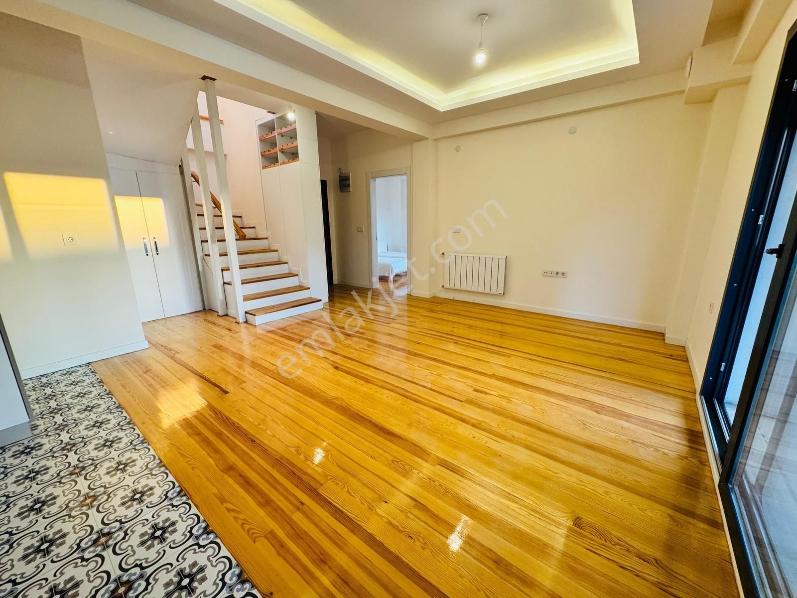 Foça Yenibağarası Mah. Havuzlu Site'de 3+1 Satılık Villa - Görsel 14