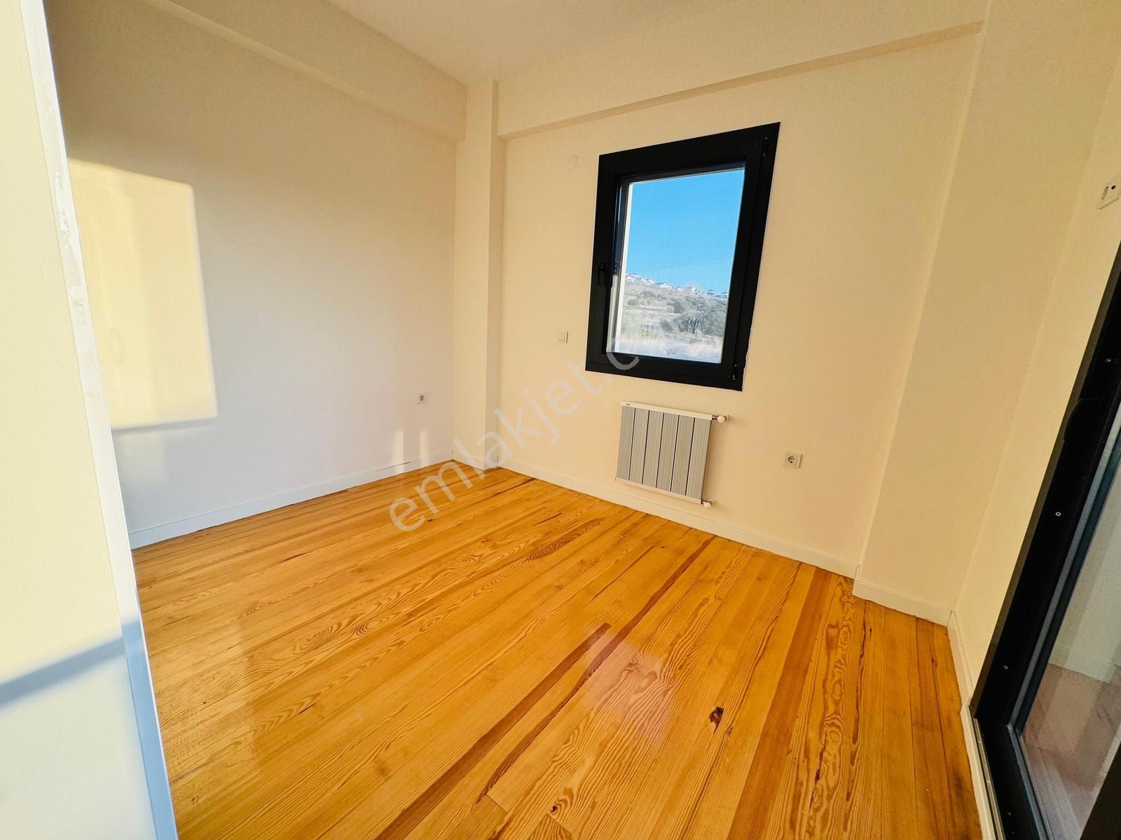 Foça Yenibağarası Mah. Havuzlu Site'de 3+1 Satılık Villa - Görsel 28