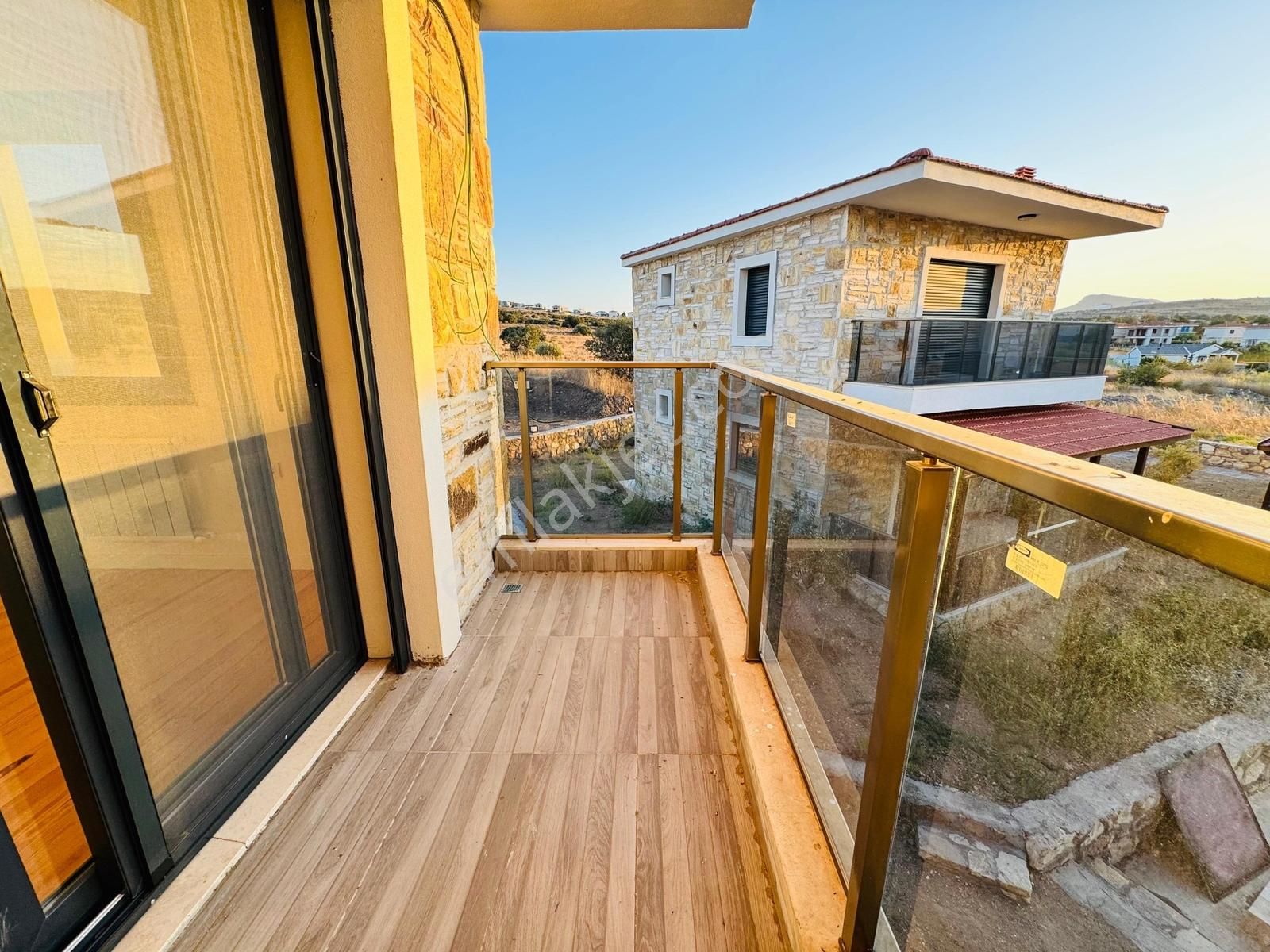 Foça Yenibağarası Mah. Havuzlu Site'de 3+1 Satılık Villa - Görsel 30