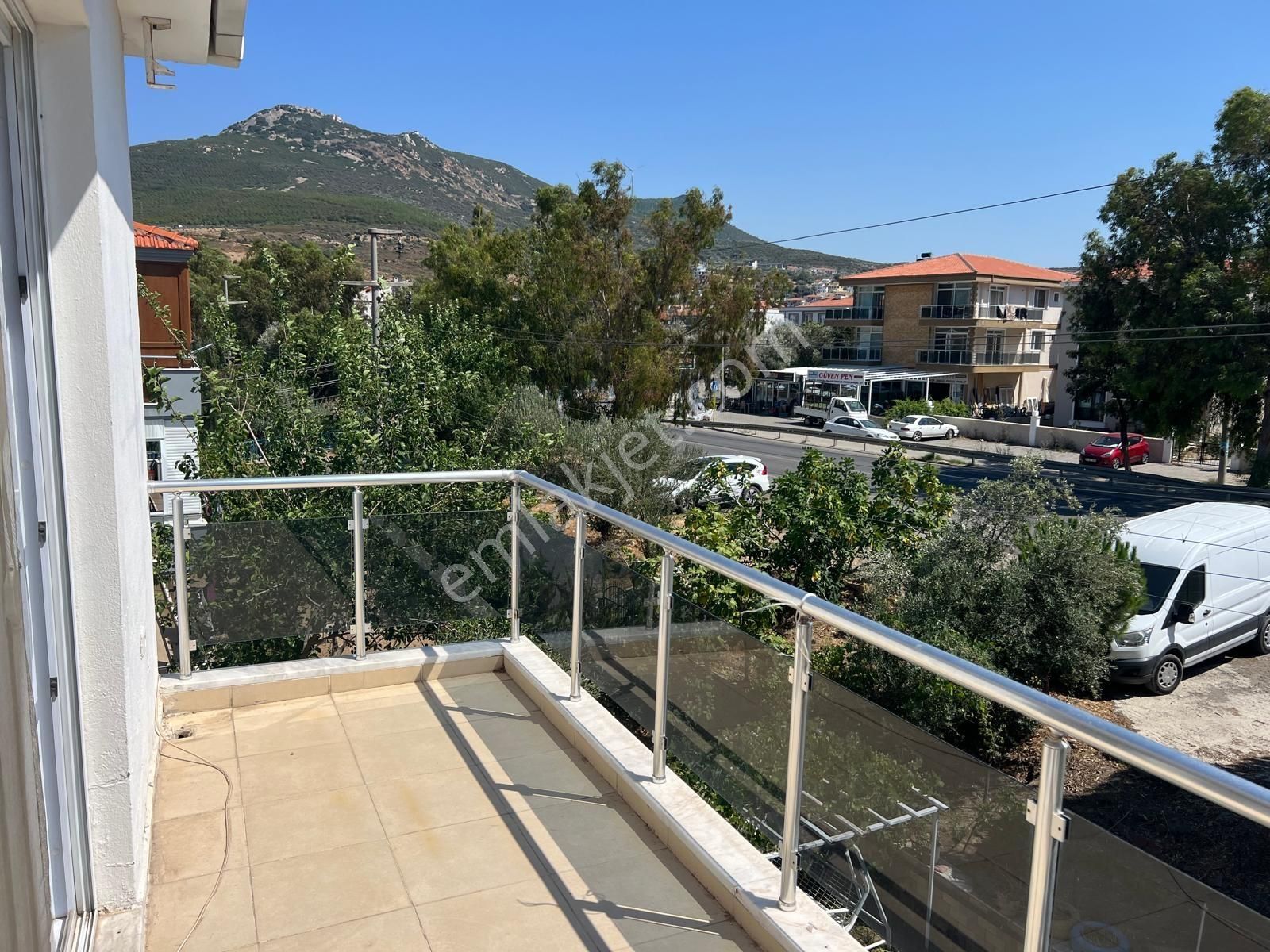 Yenifoça Ana Cadde Üzeri Merkezi Konumda 3+1 Kiralık Daire - Görsel 15