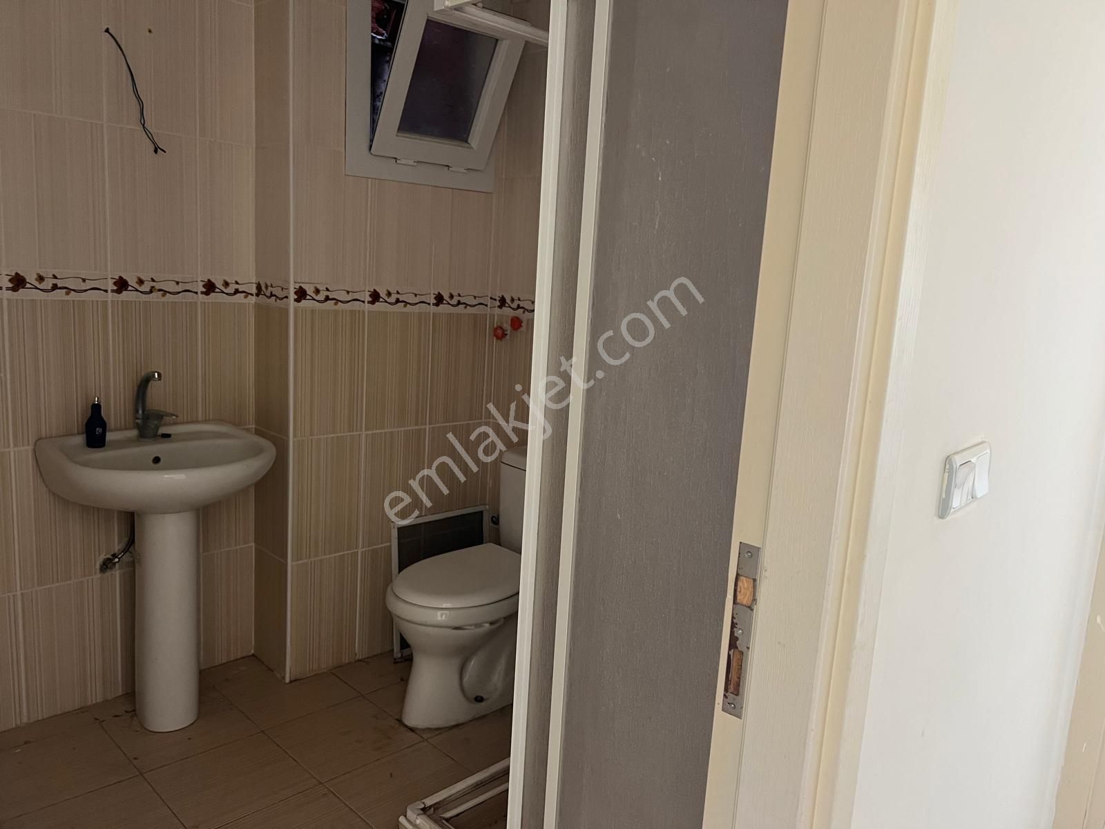 Yenifoça Ana Cadde Üzeri Merkezi Konumda 3+1 Kiralık Daire - Görsel 25
