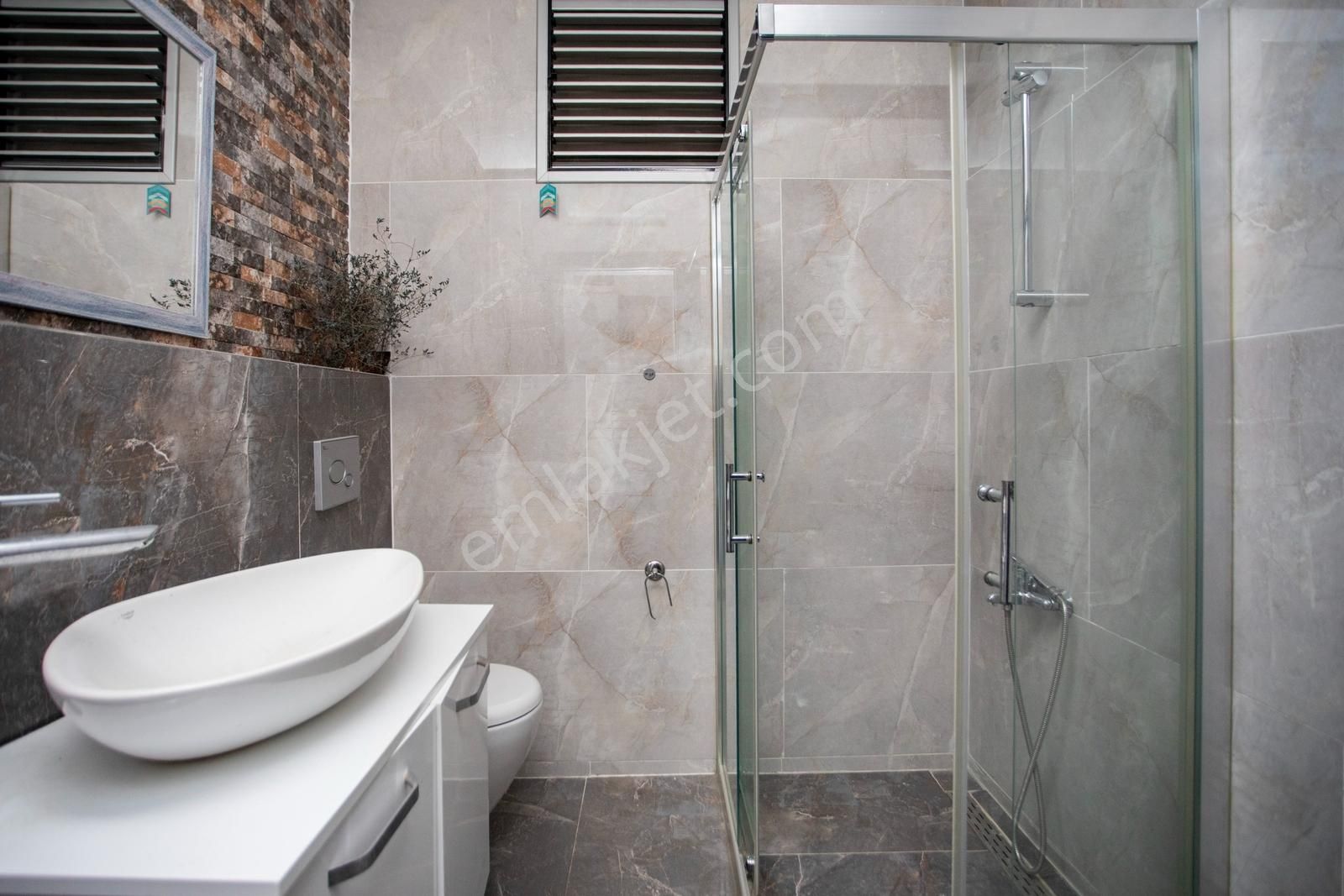 Karşıyaka Çarşı İçerisinde Kiralık 2+1 İşyeri & Ofis - Görsel 32