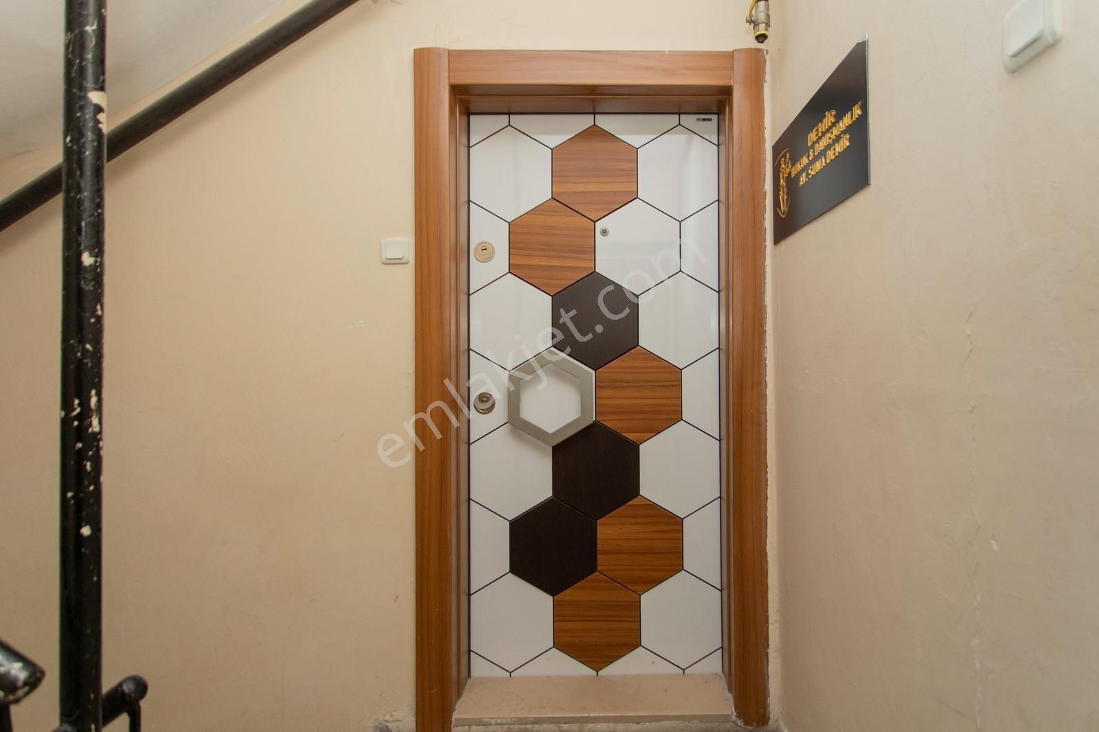 Karşıyaka Çarşı İçerisinde Kiralık 2+1 İşyeri & Ofis - Görsel 20