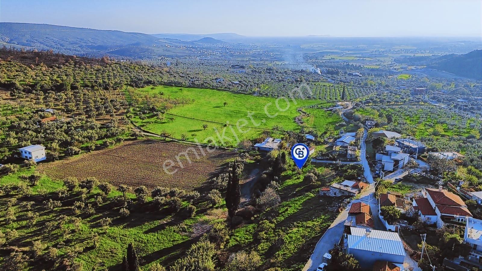 Foça Yeniköy'de Köy Merkezine Yakın Satılık Tarla - Görsel 27