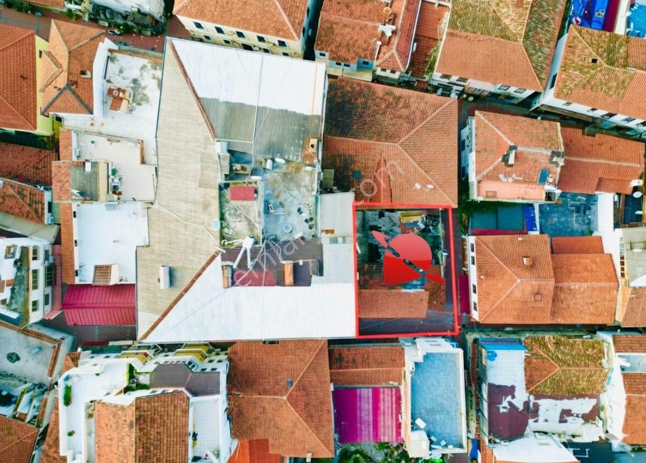 Sahilde Nüfus Müdürlüğü Arkası Müstakil Avlulu Kargır Ev Satılık - Görsel 2