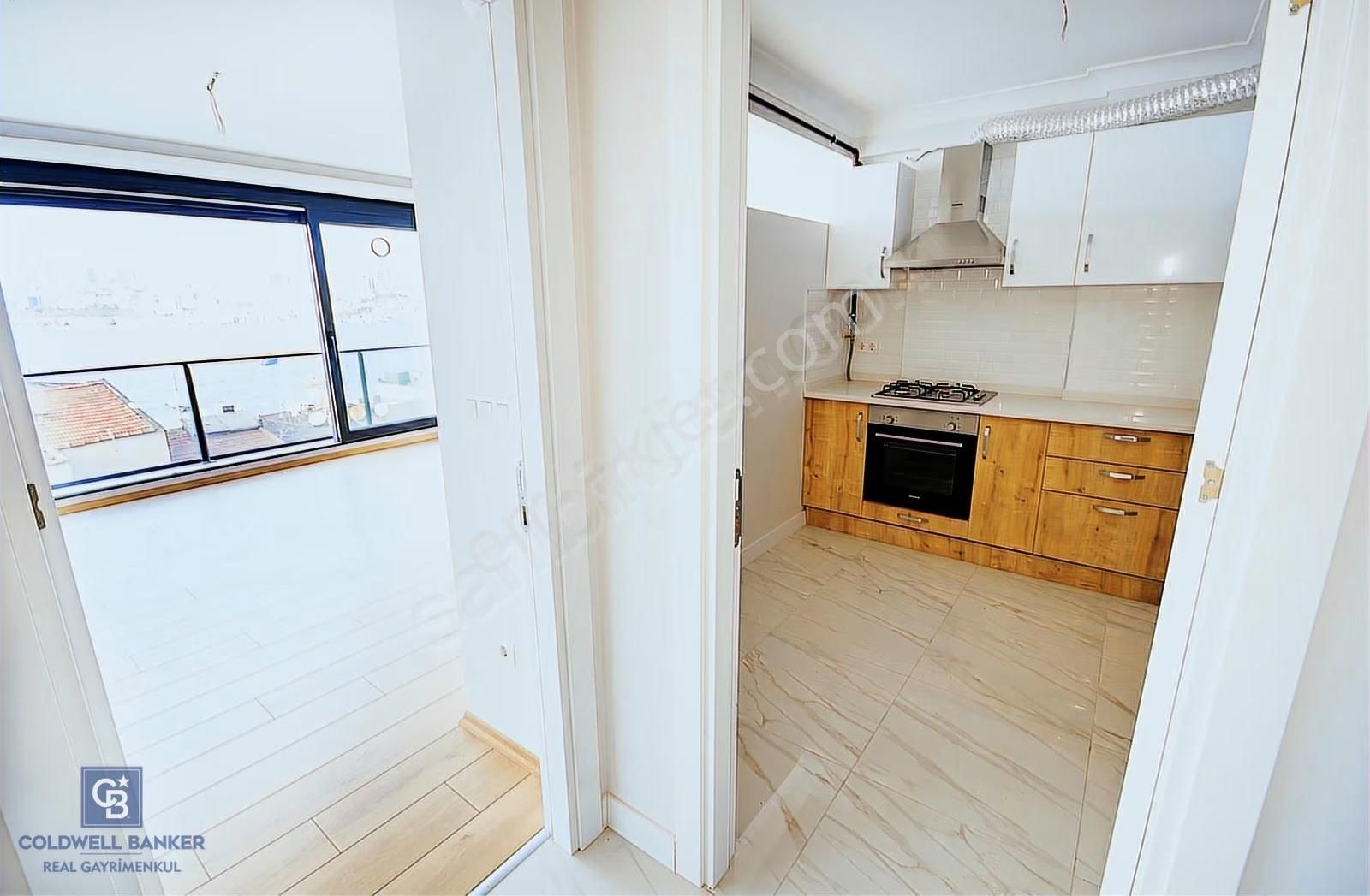 Üsküdar Sultantepe'de Boğaz Manzaralı Satılık 3+1 Daire - Görsel 9