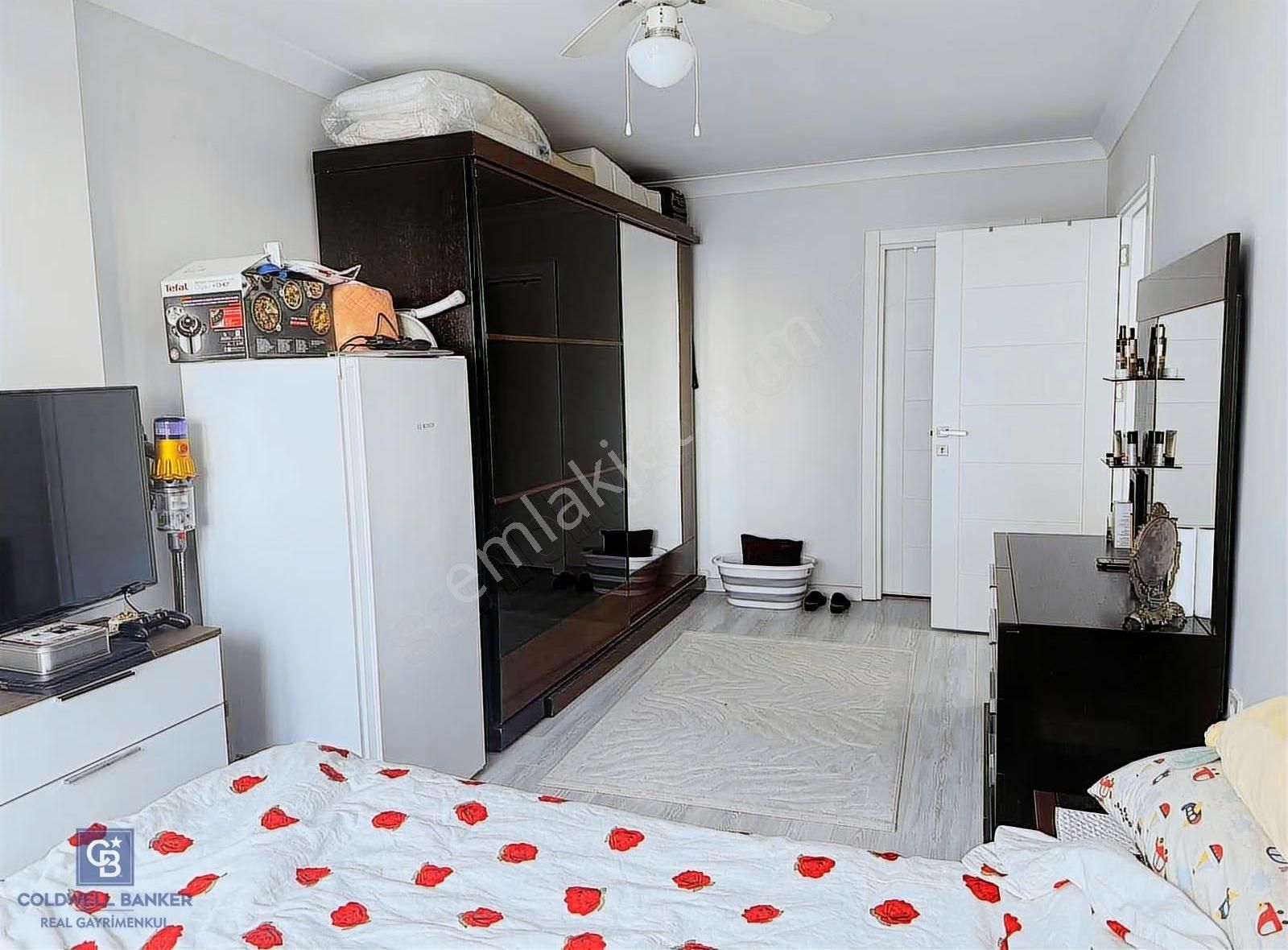 Üsküdar Barbaros Mah 3+1 Ferah Satılık Arakat Daire - Görsel 11
