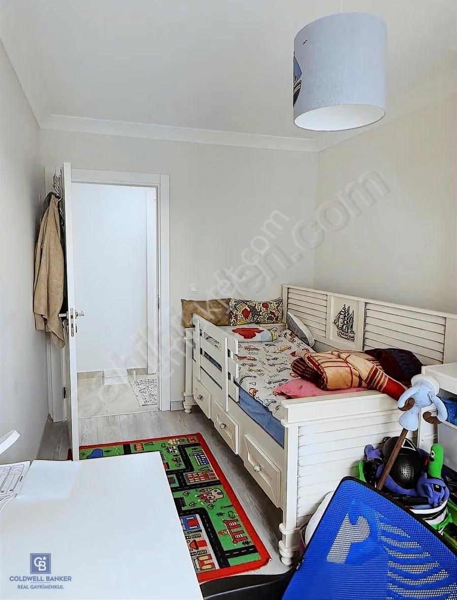 Üsküdar Barbaros Mah 3+1 Ferah Satılık Arakat Daire - Görsel 2