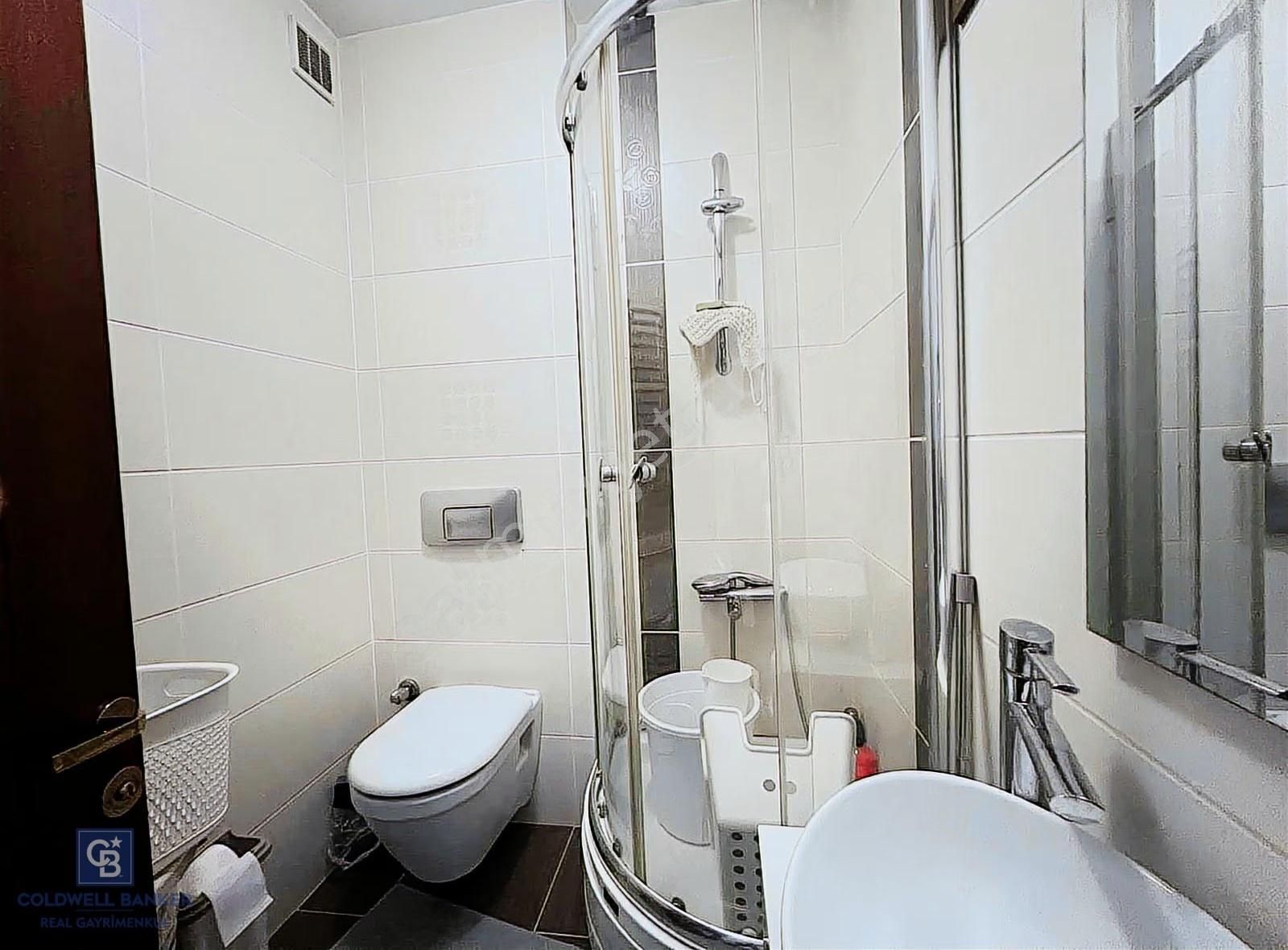 Acıbadem Tur Sokak Butik Sitede 5+2 Teraslı Dubleks