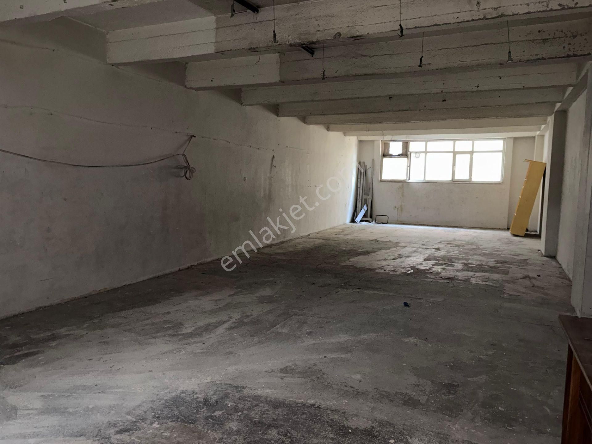 Bayrampaşa Alba Sanayi Sitesinde Kiralık Dükkan & Atölye - Görsel 9