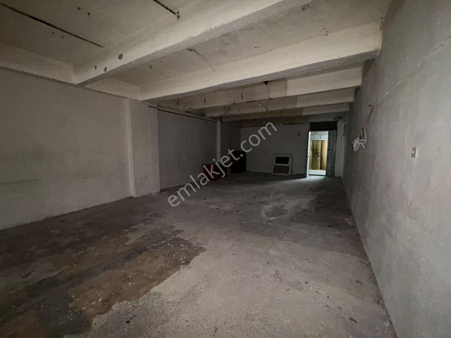 Bayrampaşa Alba Sanayi Sitesinde Kiralık Dükkan & Atölye - Görsel 7