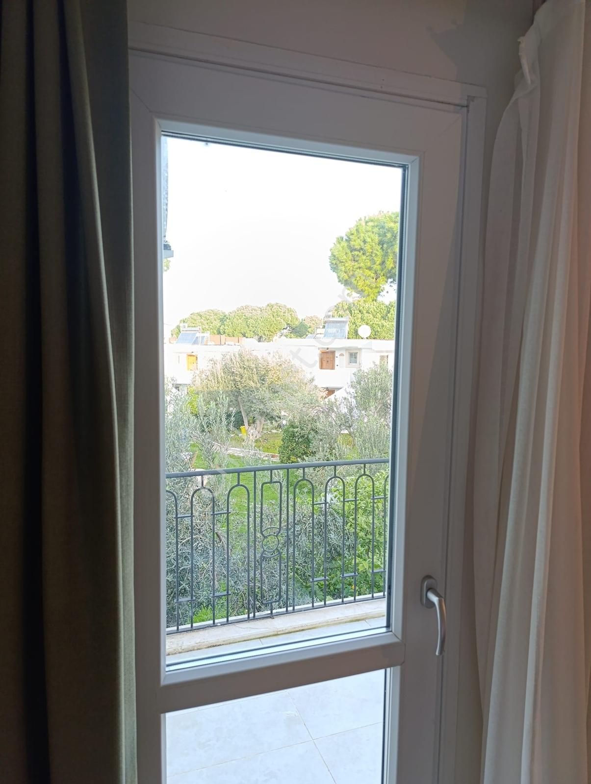 Eski Foça Hanedan Beach Club'ta Kiralık Eşyalı Daire - Görsel 32