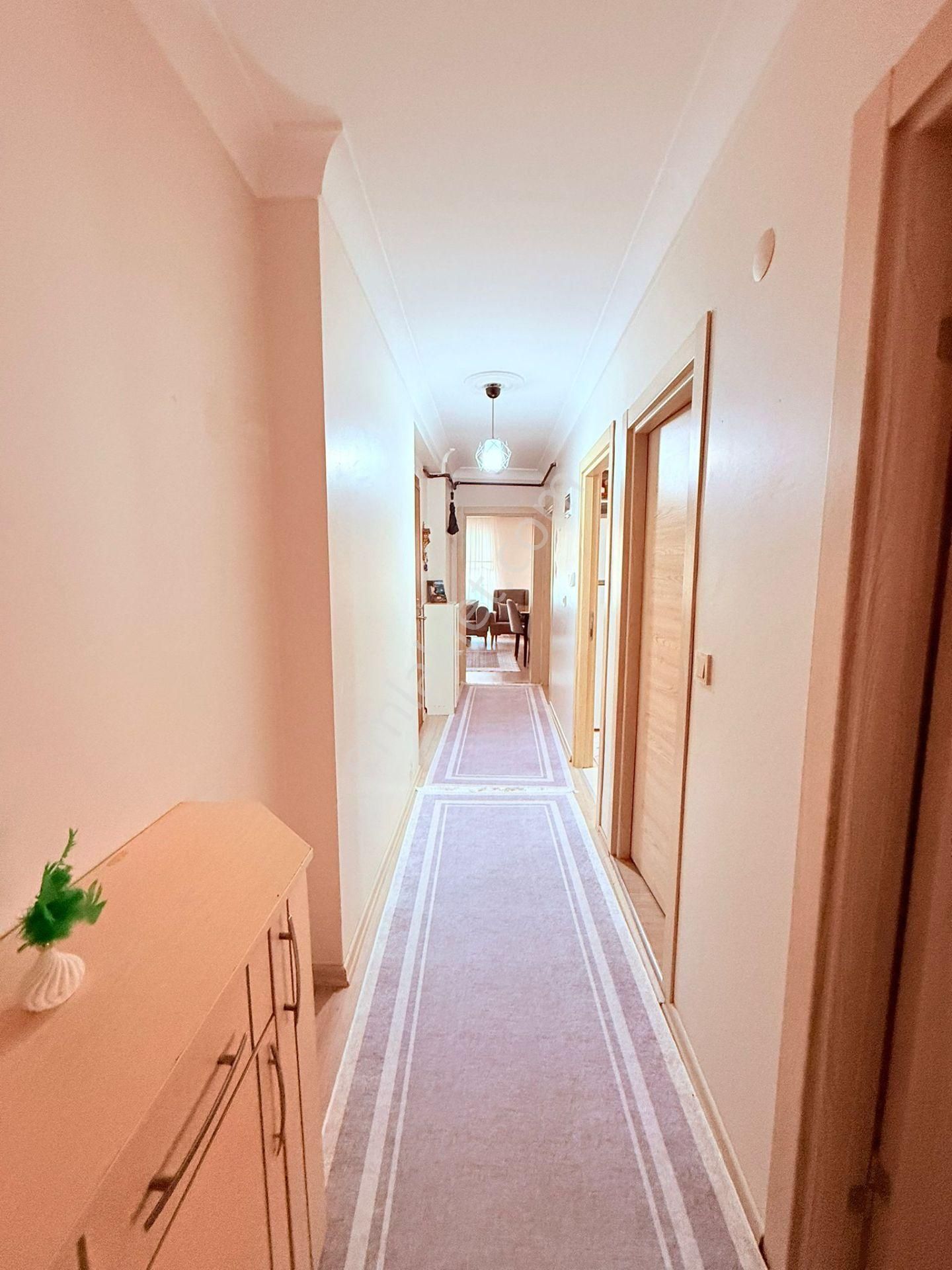 Kemal Türklerde 5+2 İskanlı 180m2 Çatı Dubleks Daire - Görsel 25