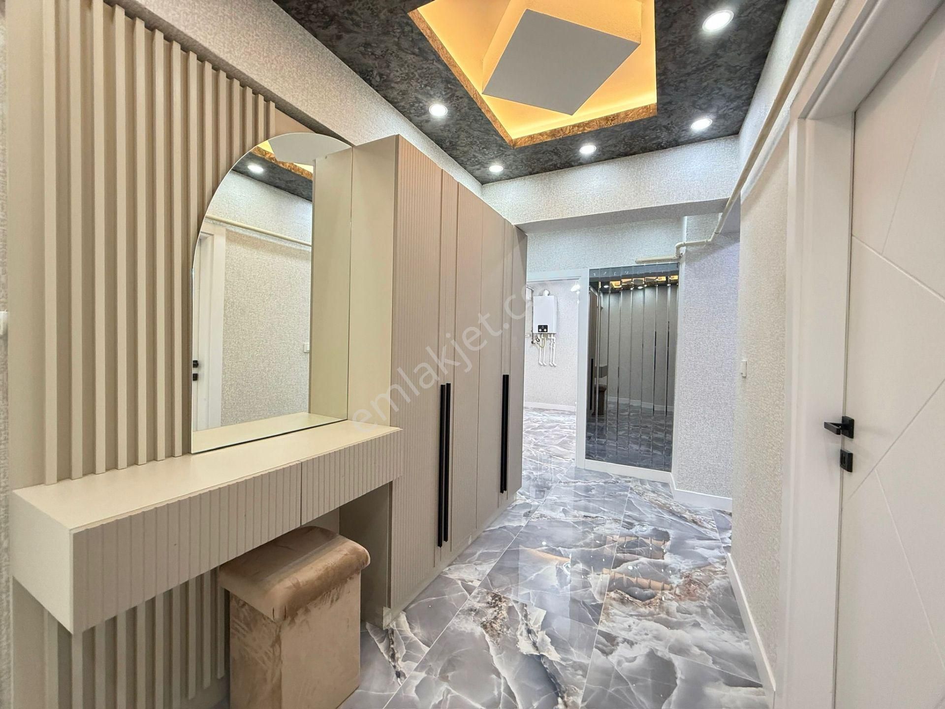 Kariyer'den Tepebaşı'nda Belediye Yakını Ara Katta Lüx 3+1 Daire - Görsel 15