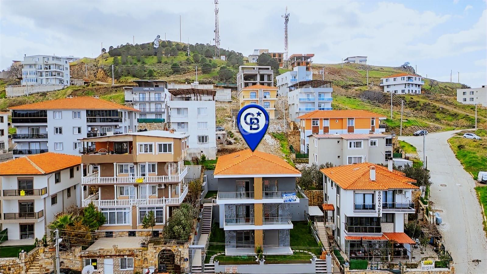 Foça Kazım Dirik Mah. 2+1 Satılık Daire