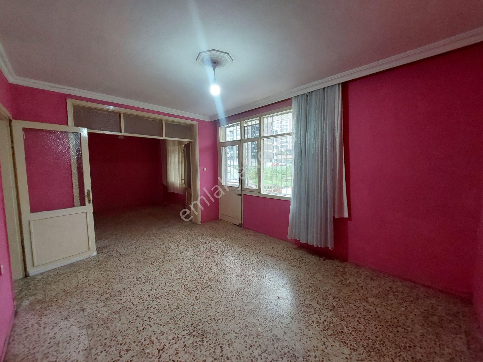 Karşıyaka Örnekköyde Kiralık 2+1 Daire Kanıt Emlaktan - Görsel 8