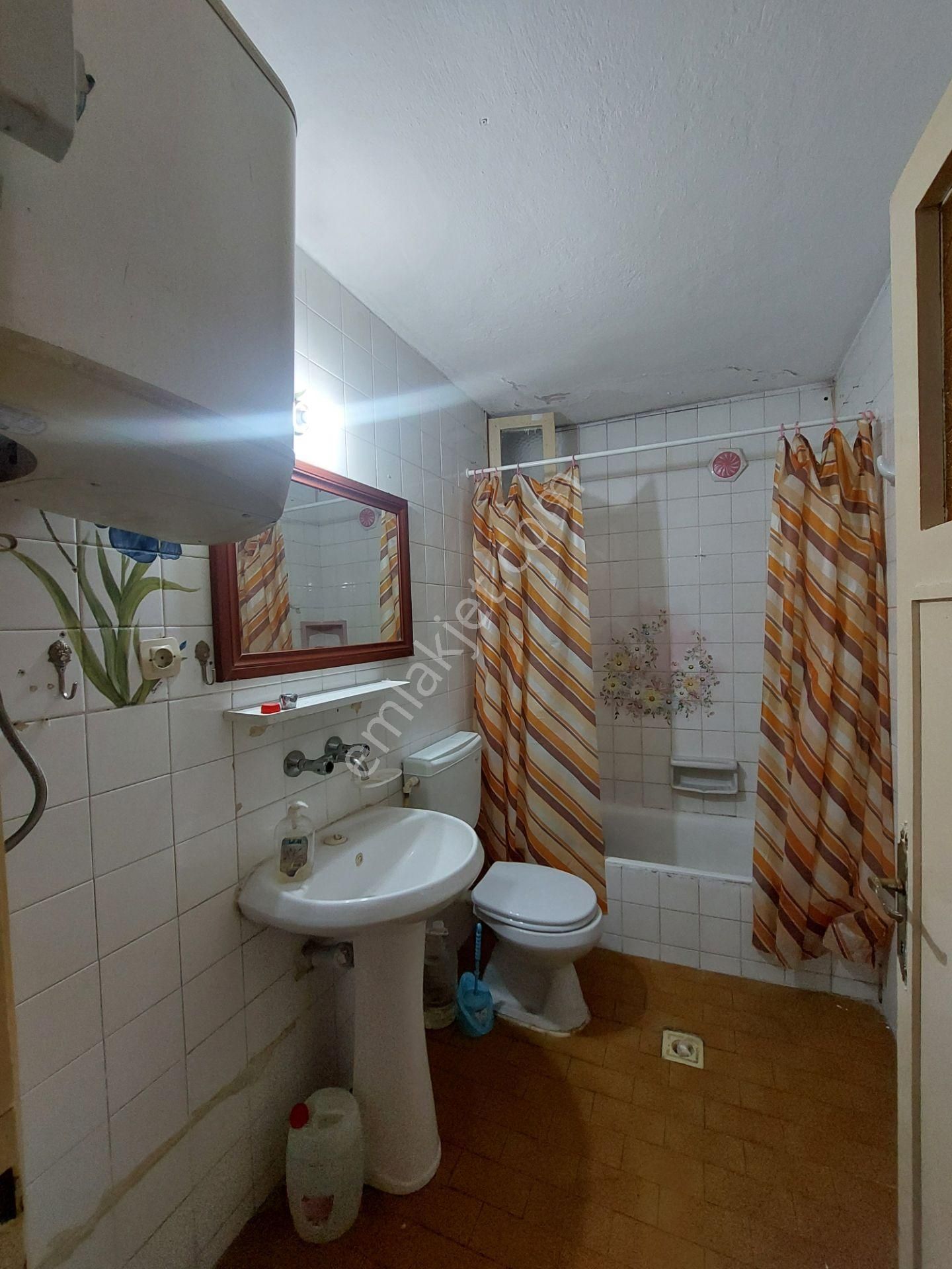 Karşıyaka Örnekköyde Kiralık 2+1 Daire Kanıt Emlaktan - Görsel 20