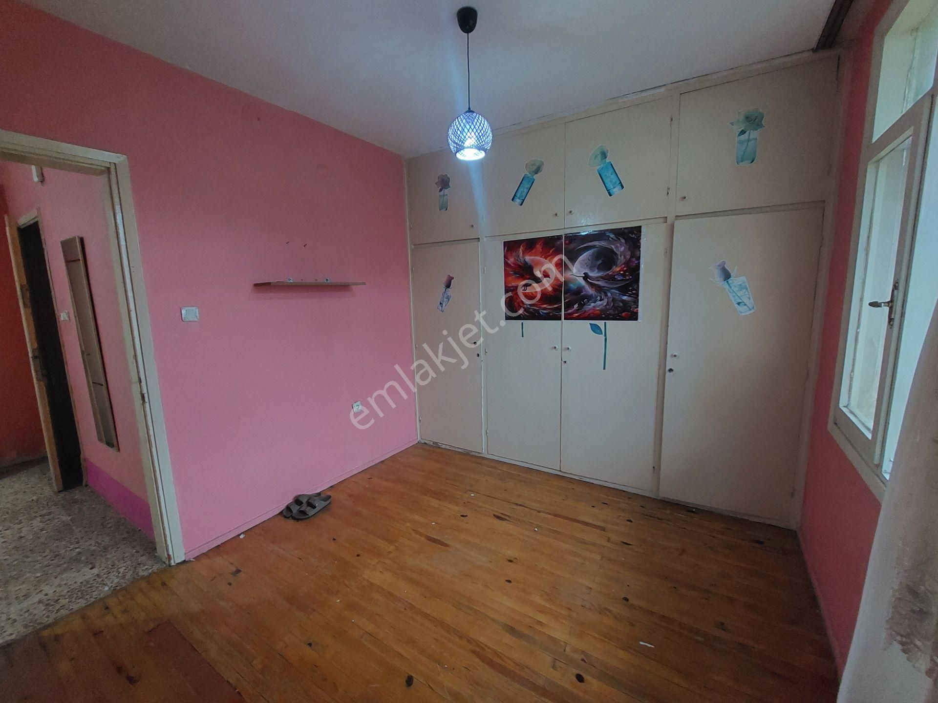 Karşıyaka Örnekköyde Kiralık 2+1 Daire Kanıt Emlaktan - Görsel 14