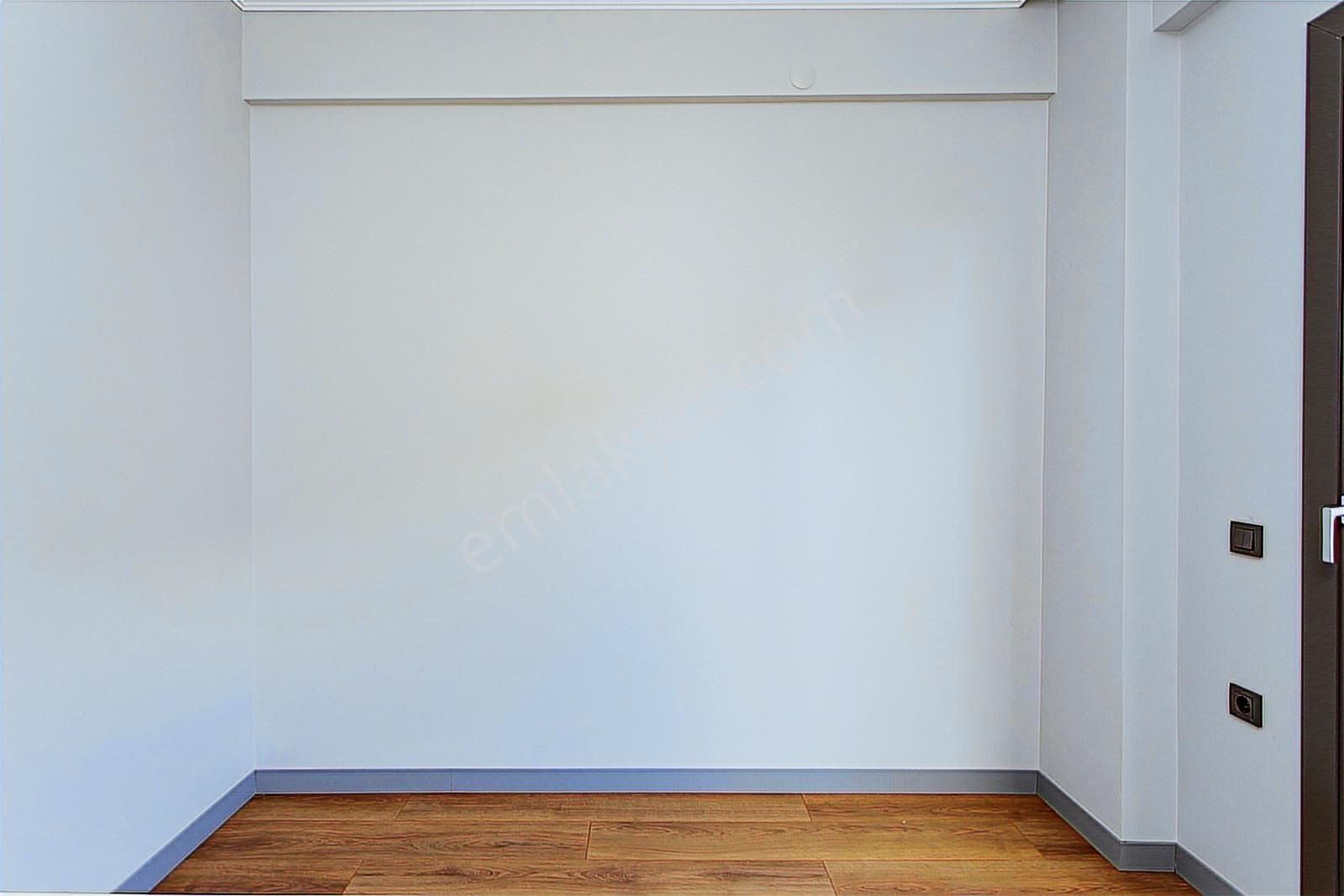 Foça Kazım Dirik Mah. Satılık 2+1 Kapalı Mutfak Bahçeli Dubleks - Görsel 18