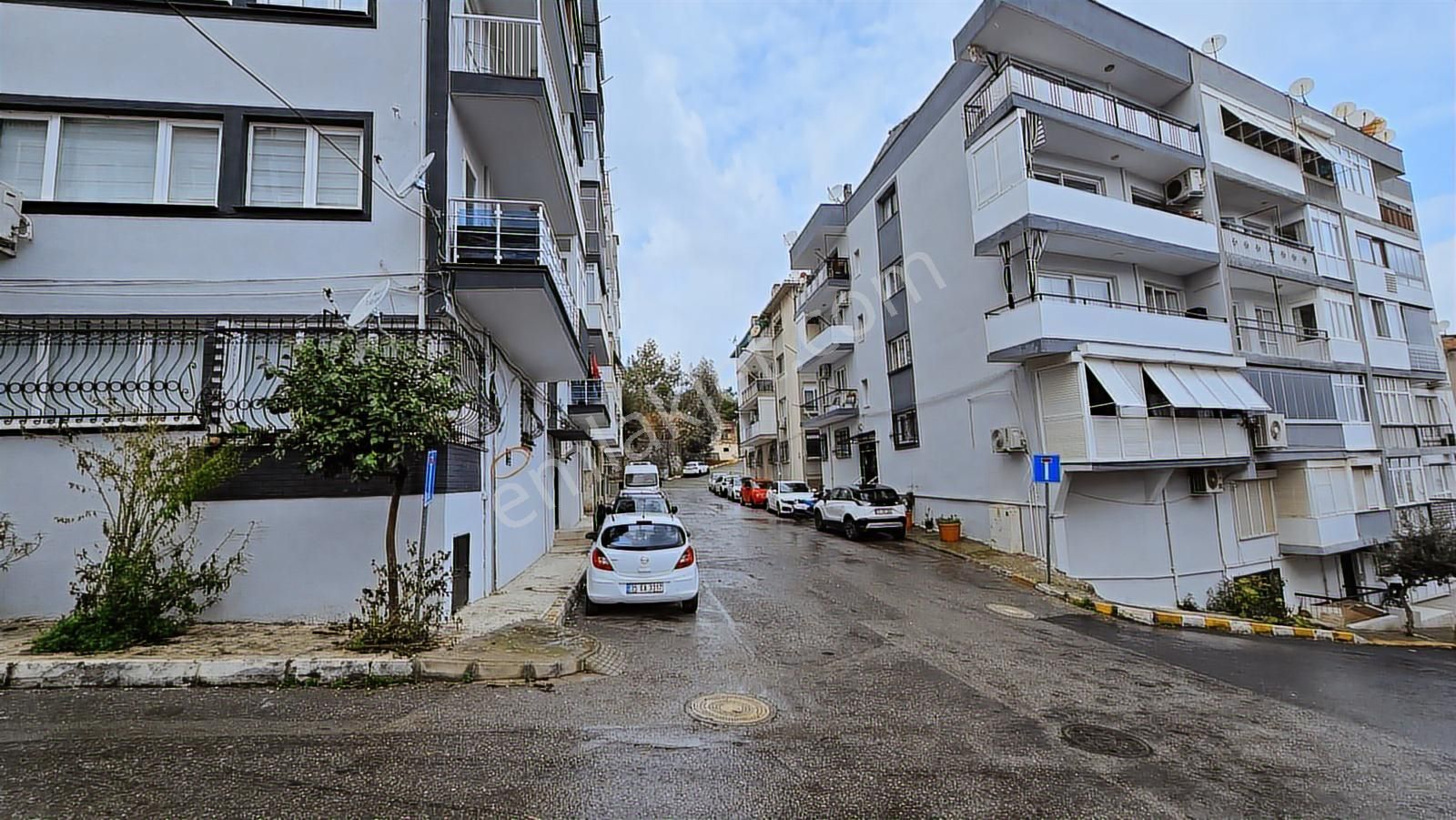 Balçova Teleferik Mah. Satılık 3+1 Daire - Görsel 9