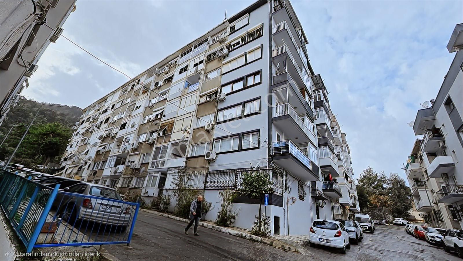 Balçova Teleferik Mah. Satılık 3+1 Daire - Görsel 3