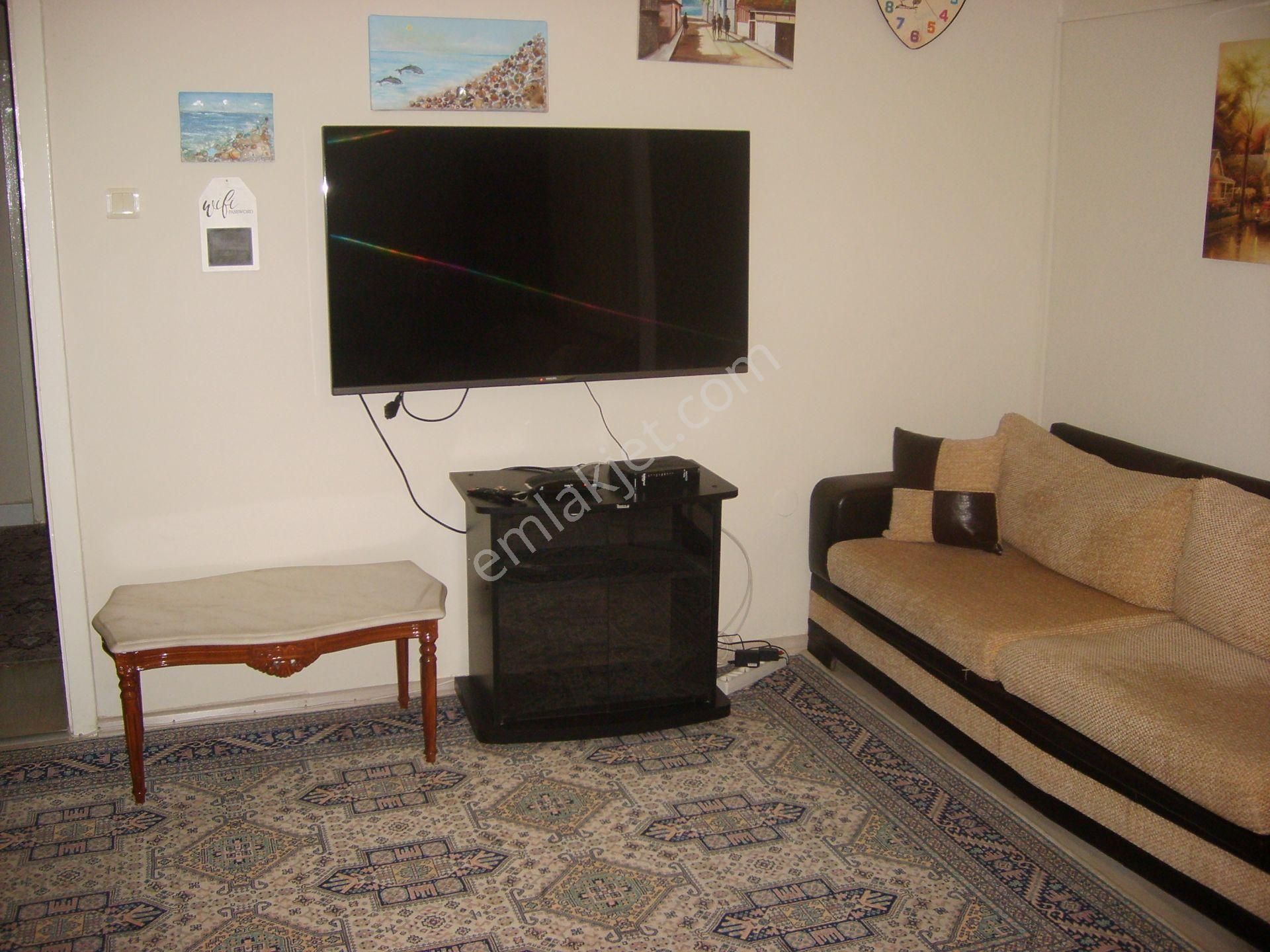 Bahçeli Pazar Duragında 2+1 Giriş Arka Kombili Eşyalı - Görsel 4