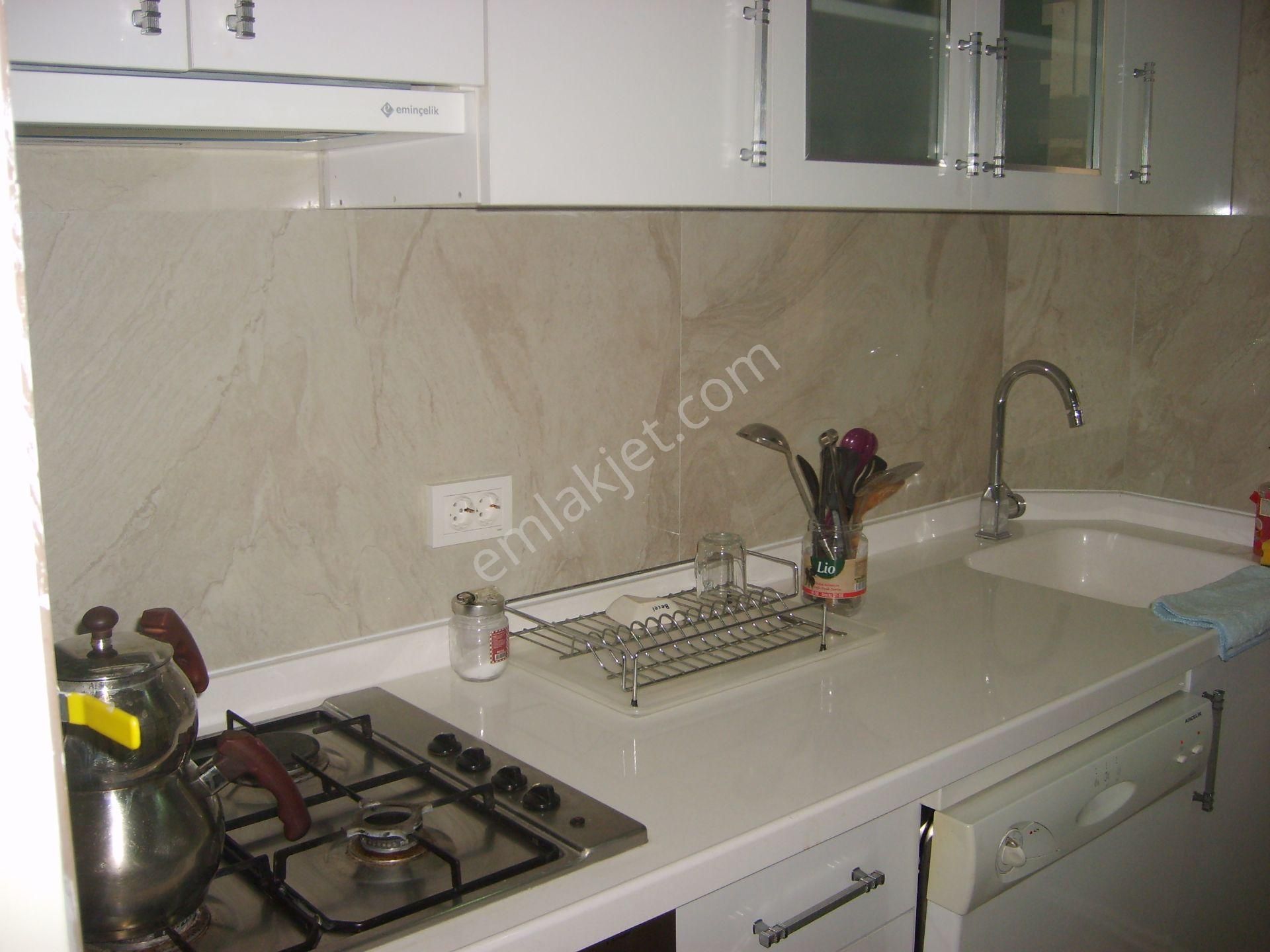 Bahçeli Pazar Duragında 2+1 Giriş Arka Kombili Eşyalı - Görsel 14