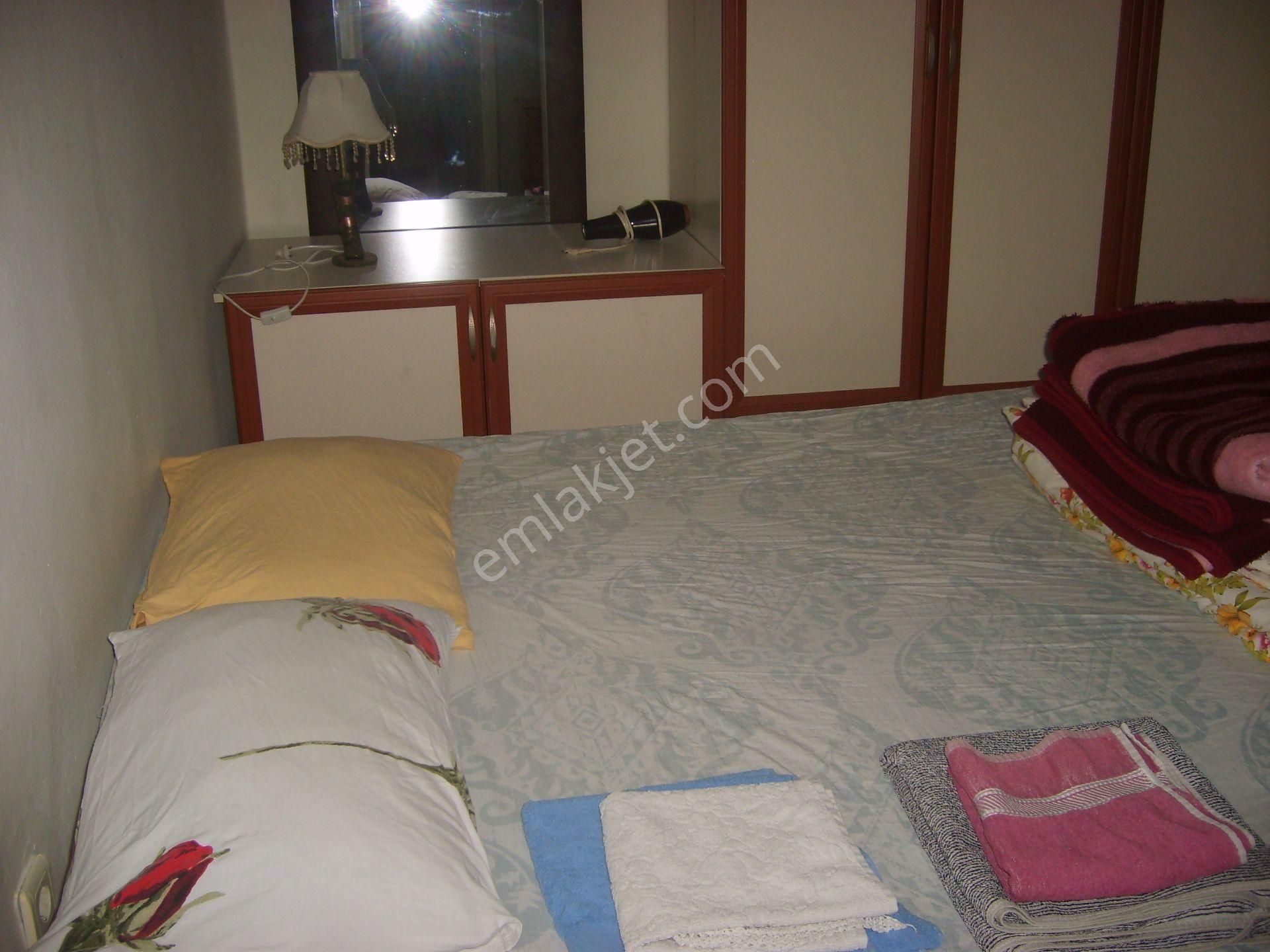 Bahçeli Pazar Duragında 2+1 Giriş Arka Kombili Eşyalı - Görsel 5