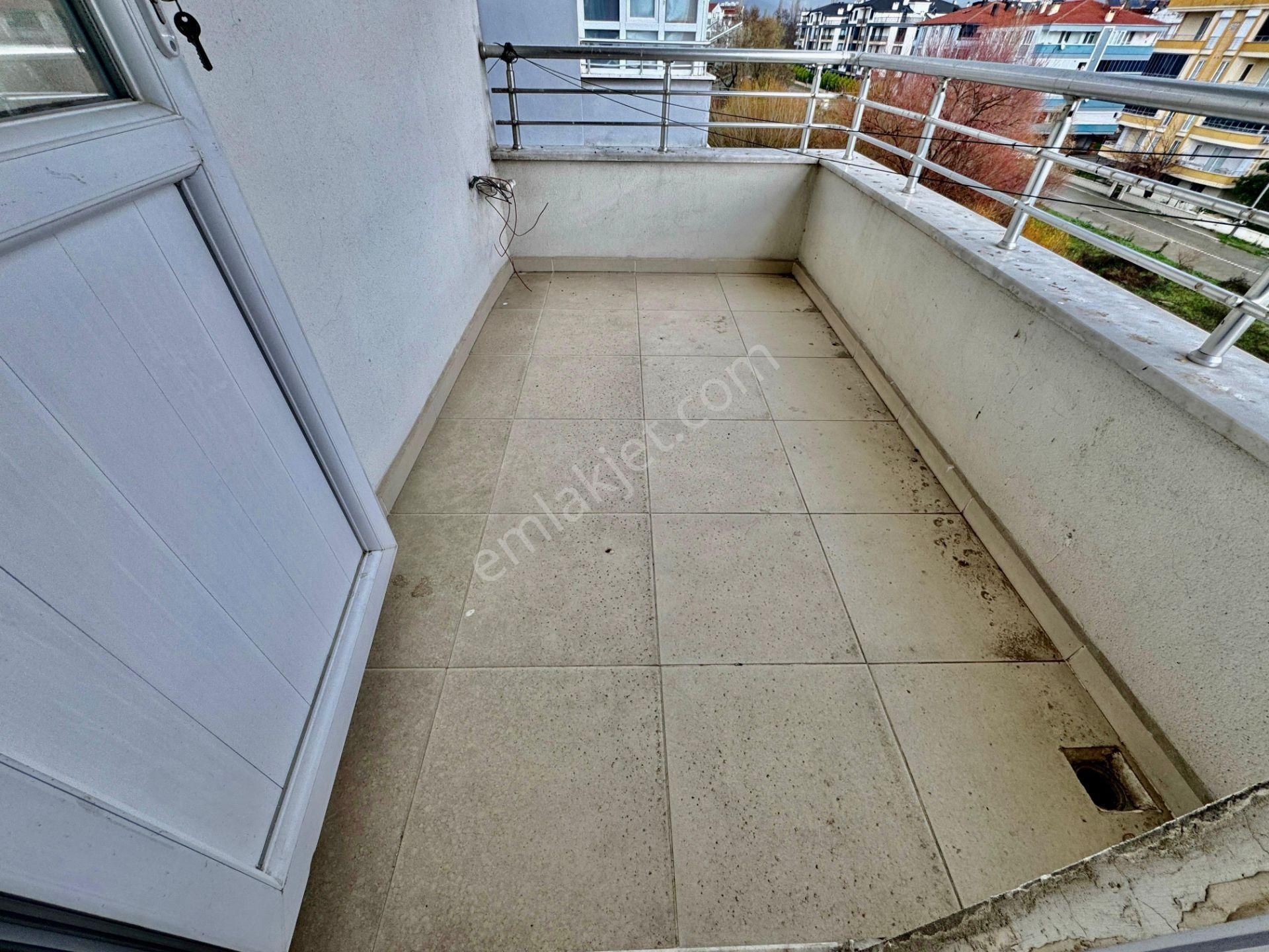 ▓sadece Karabuluttan▓akçay'da Nadir Bulunan Fırsat & Geniş Satılık 3+1 Daire - Görsel 15