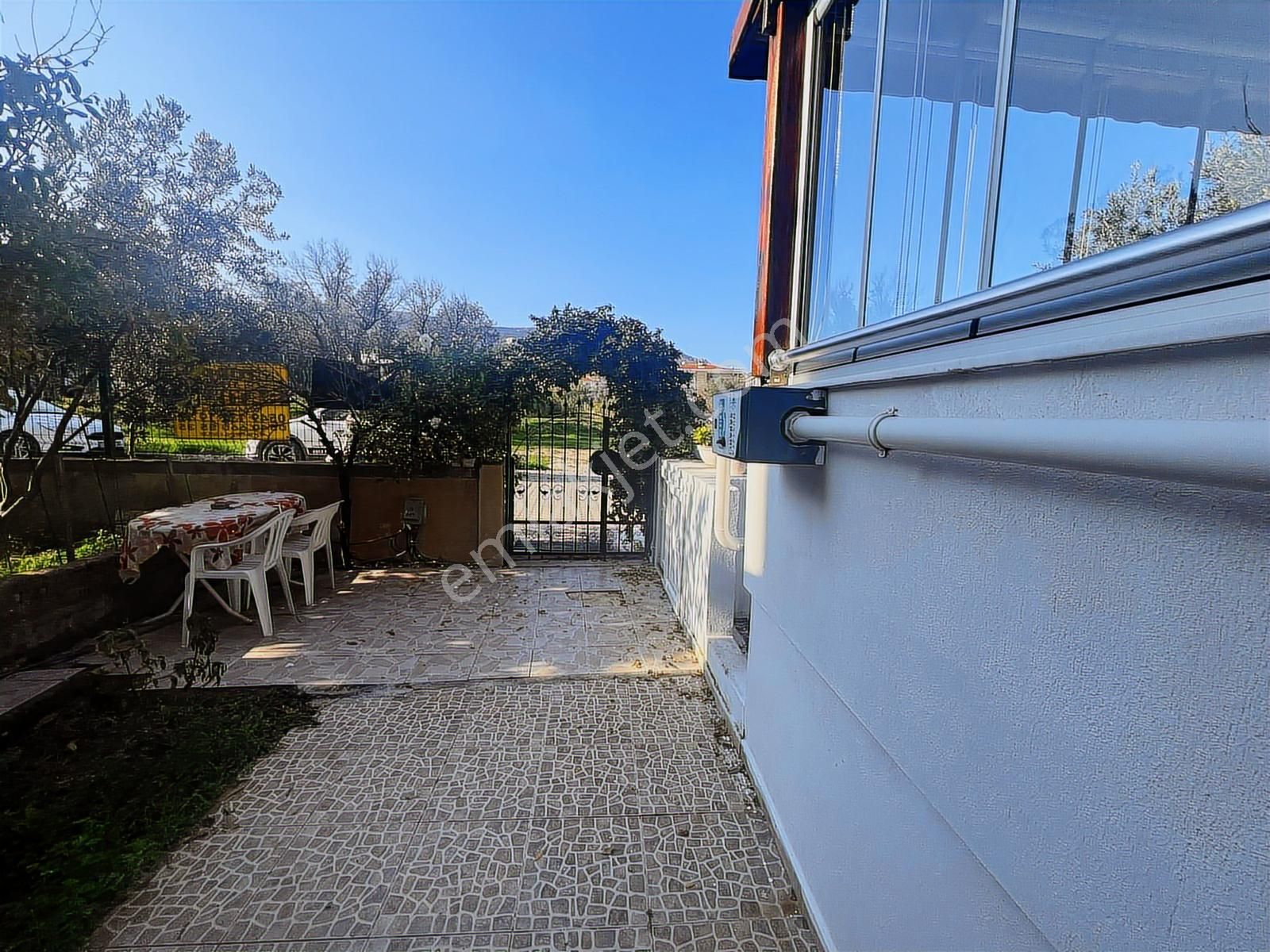 Yenifoça Mustafa Kemal Atatürk Mah. Kiralık 2+1 Daire - Görsel 10