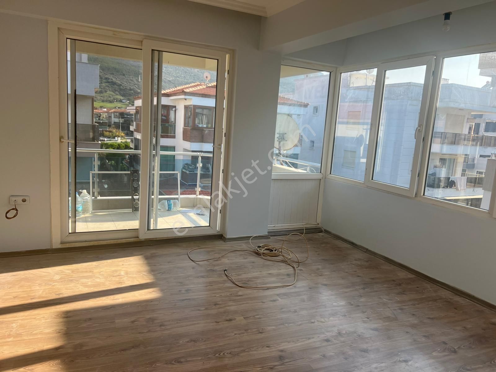 Yenifoça Mustafa Kemal Atatürk Mah. Kiralık 2+1 Daire - Görsel 20