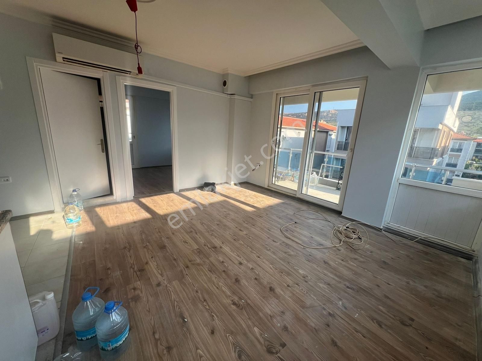 Yenifoça Mustafa Kemal Atatürk Mah. Kiralık 2+1 Daire - Görsel 16