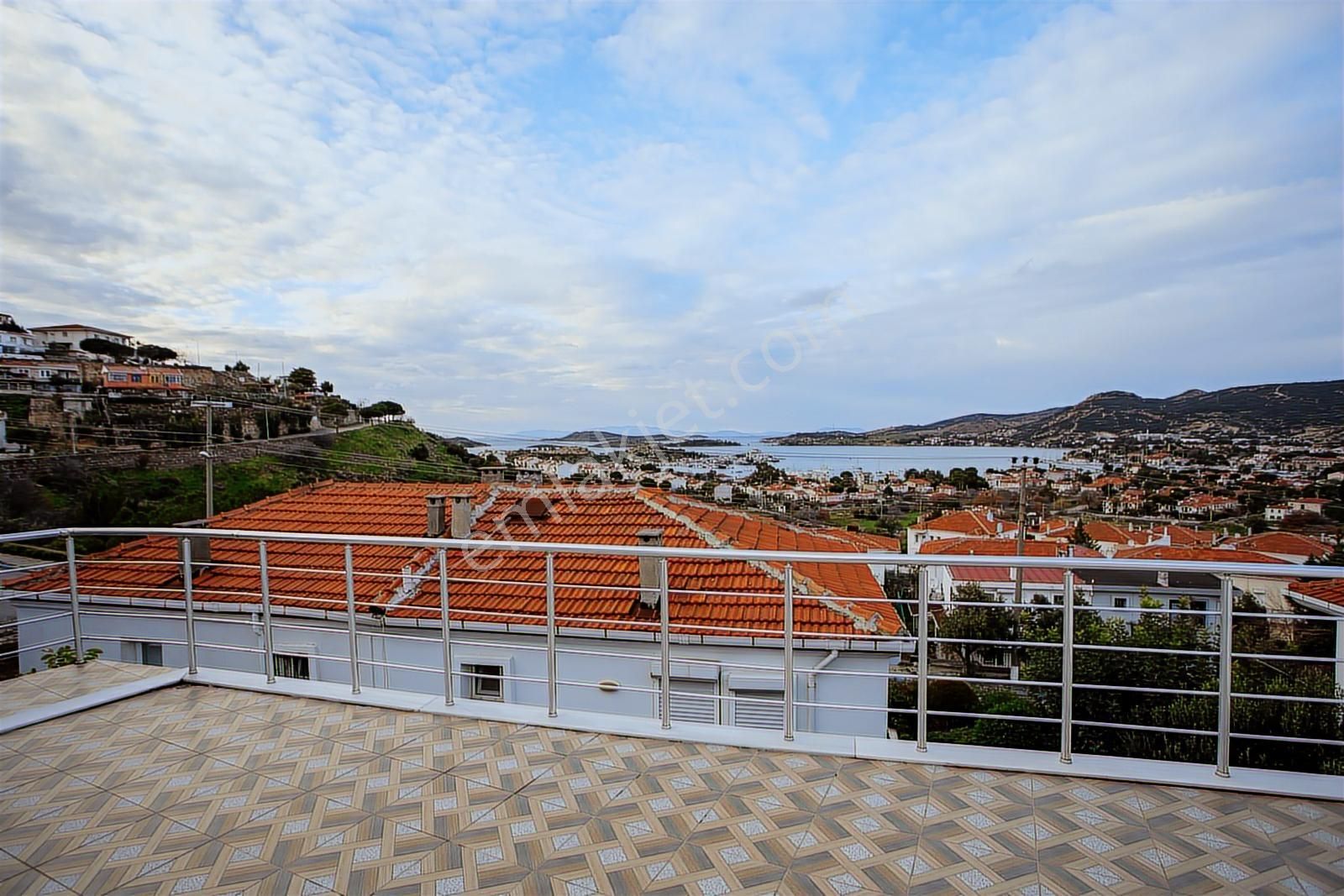 Foça Atatürk Mah. Satılık 3+1 Deniz Manzaralı Dubleks - Görsel 35