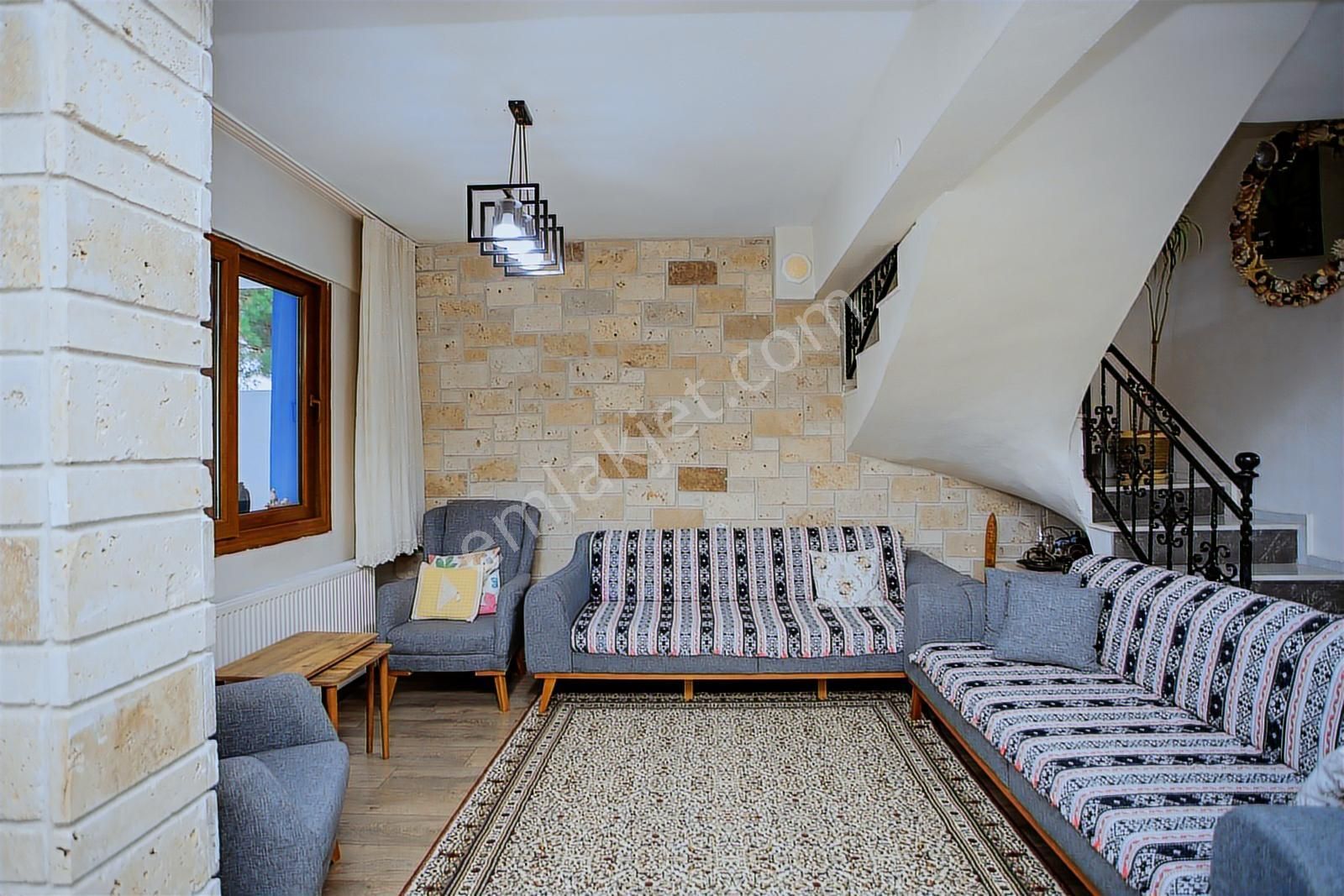 Foça Atatürk Mah. Satılık 3+1 Deniz Manzaralı Dubleks - Görsel 4