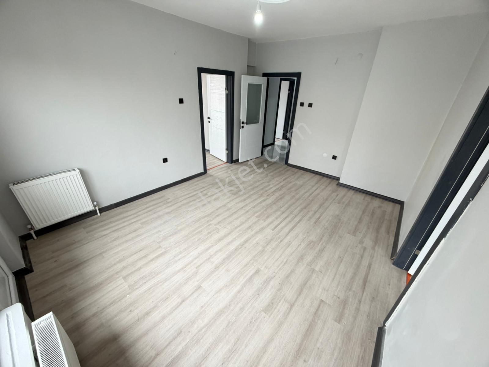 Kariyer'den Kalaba'da Cadde Yakını Katta Lüx Yapılı 3+1 Fırsat Daire - Görsel 16