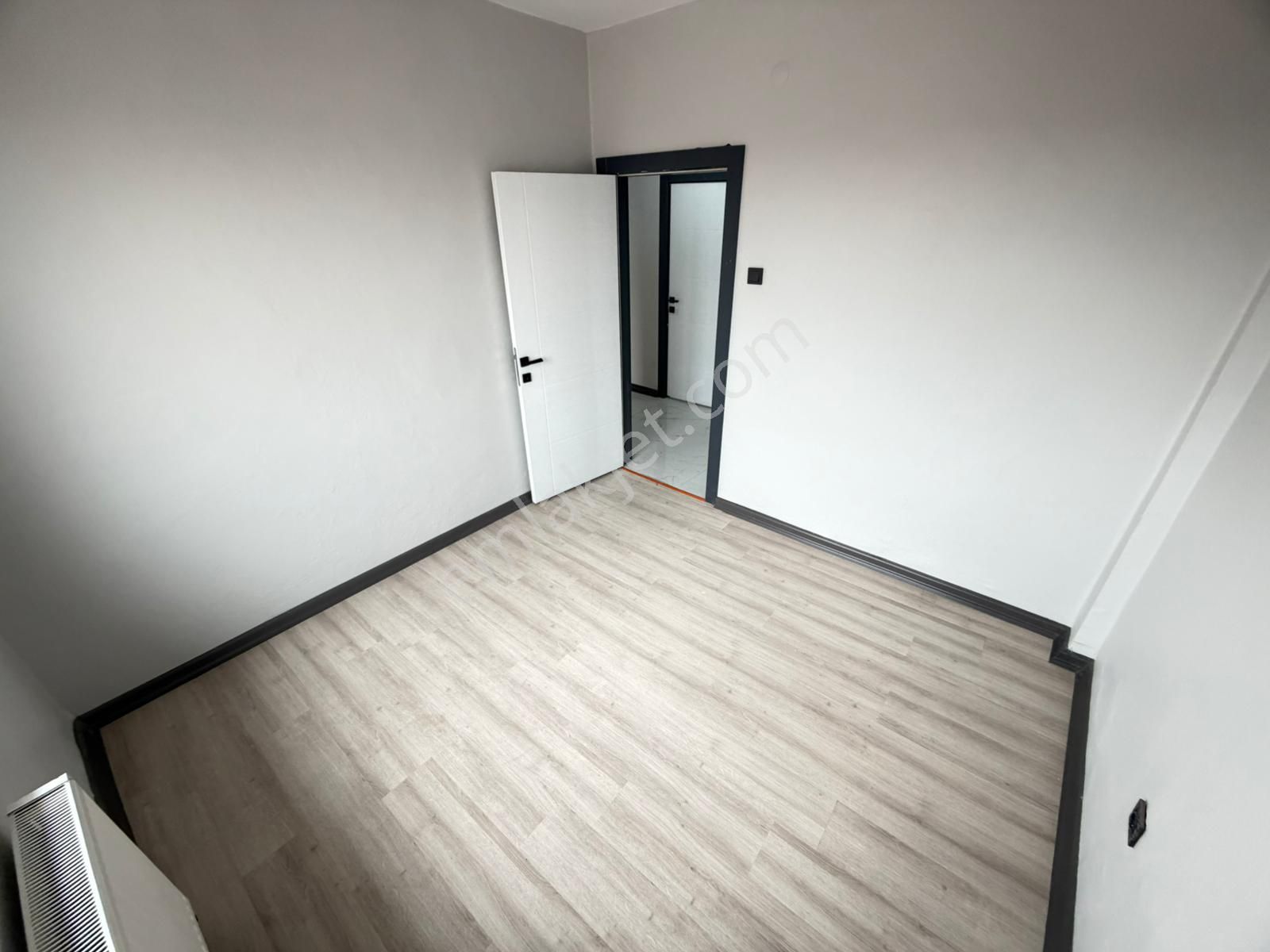 Kariyer'den Kalaba'da Cadde Yakını Katta Lüx Yapılı 3+1 Fırsat Daire - Görsel 23