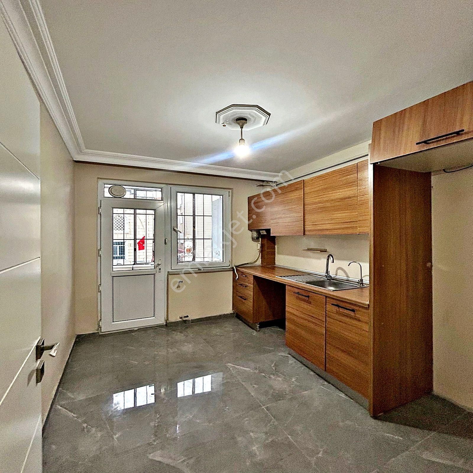 Yunus Emre Mahallesinde Satılık 2+1 Ara Kat Daire - Görsel 23