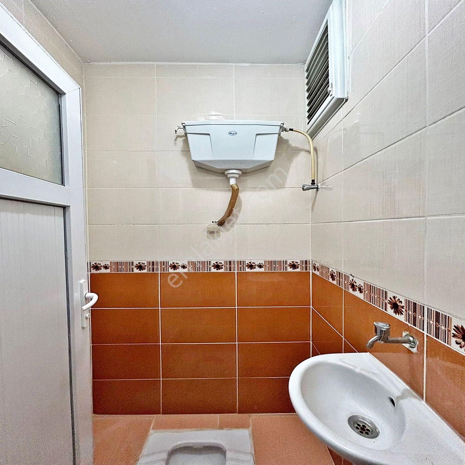 Yunus Emre Mahallesinde Satılık 2+1 Ara Kat Daire - Görsel 34