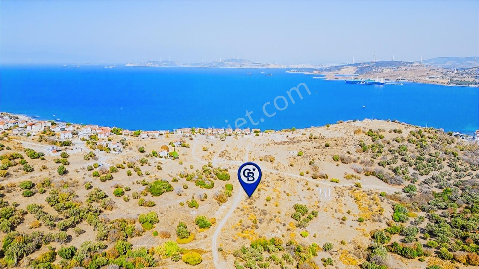 Yenifoça Cumhuriyet Mah. Satılık Arsa